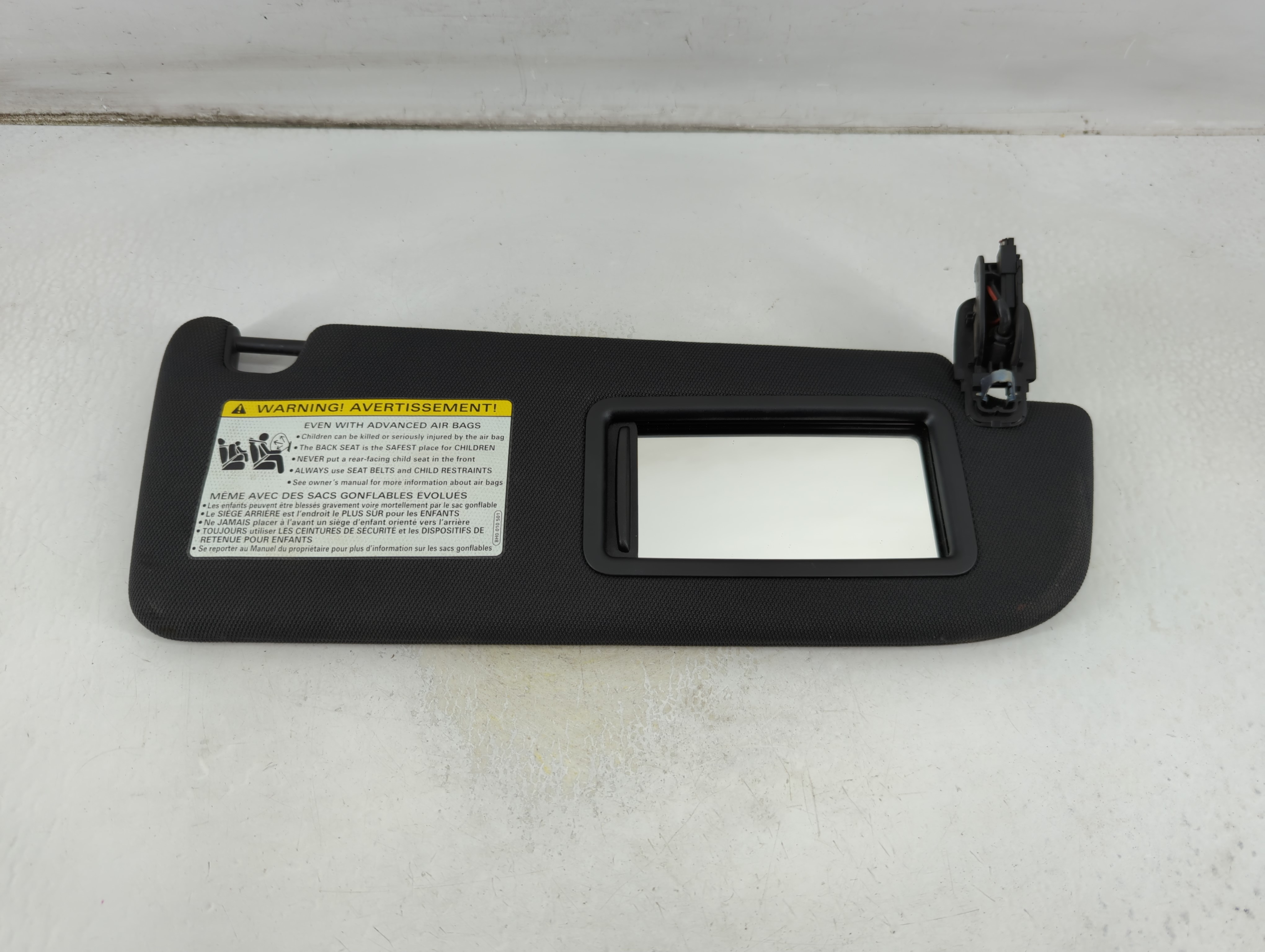 2012-2015 Audi A6 Passenger Sun Visor Mirror Right Sunvisor Black 1061349 - Oemusedautoparts1.com