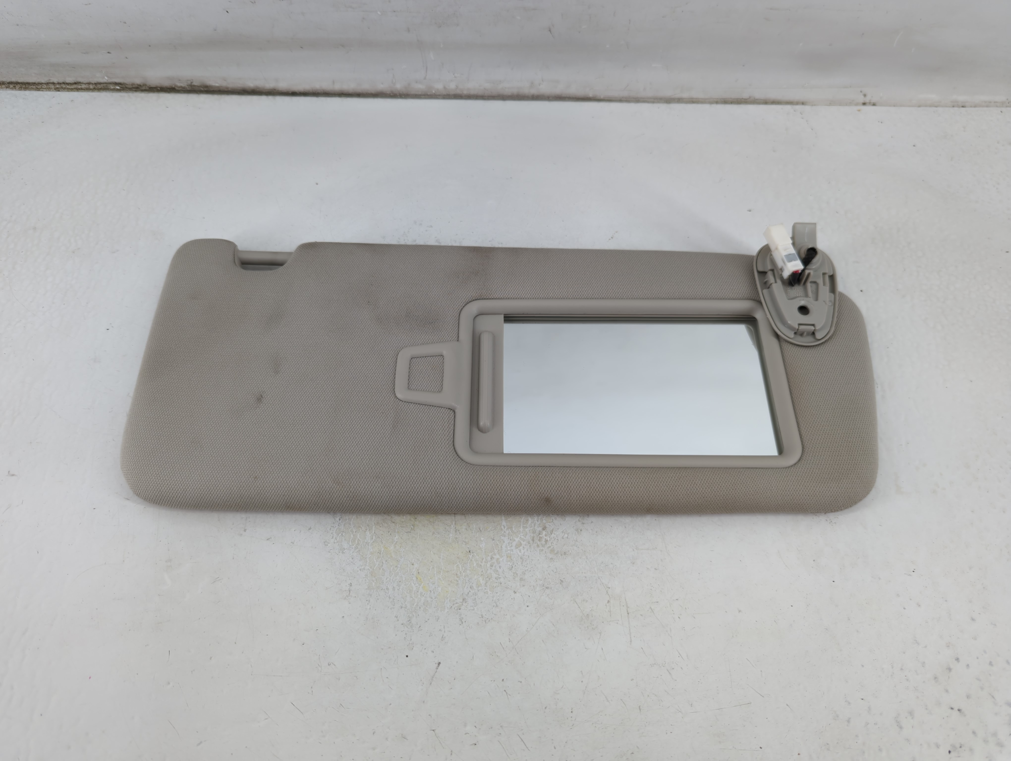 Picture of 2021-2021 Kia K5 Driver Sun Visor Mirror Left Sunvisor Grey 1061381