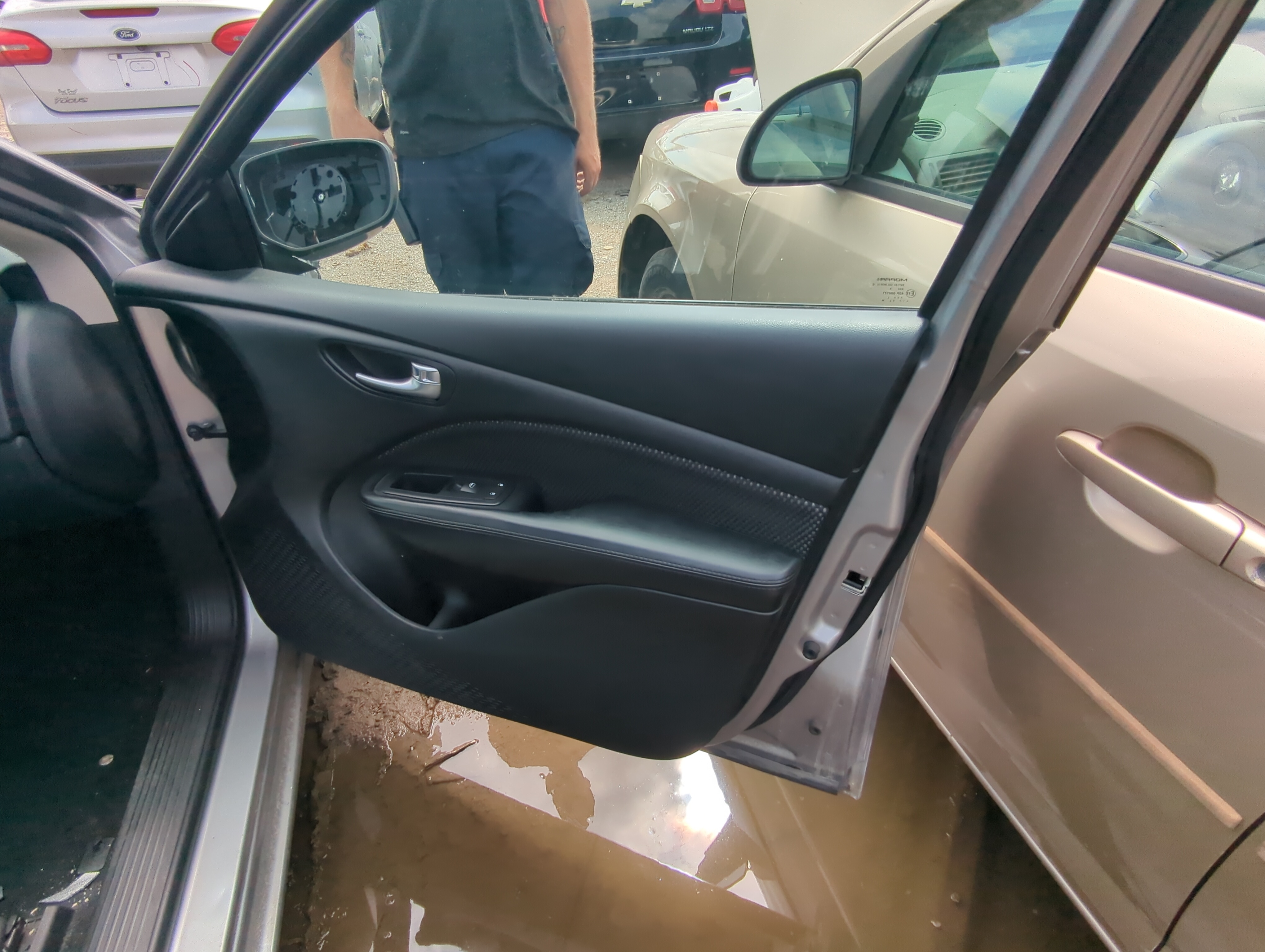 2016 Dodge Dart Front Right Passenger Interior Door Panel Trim 1061559 - Oemusedautoparts1.com