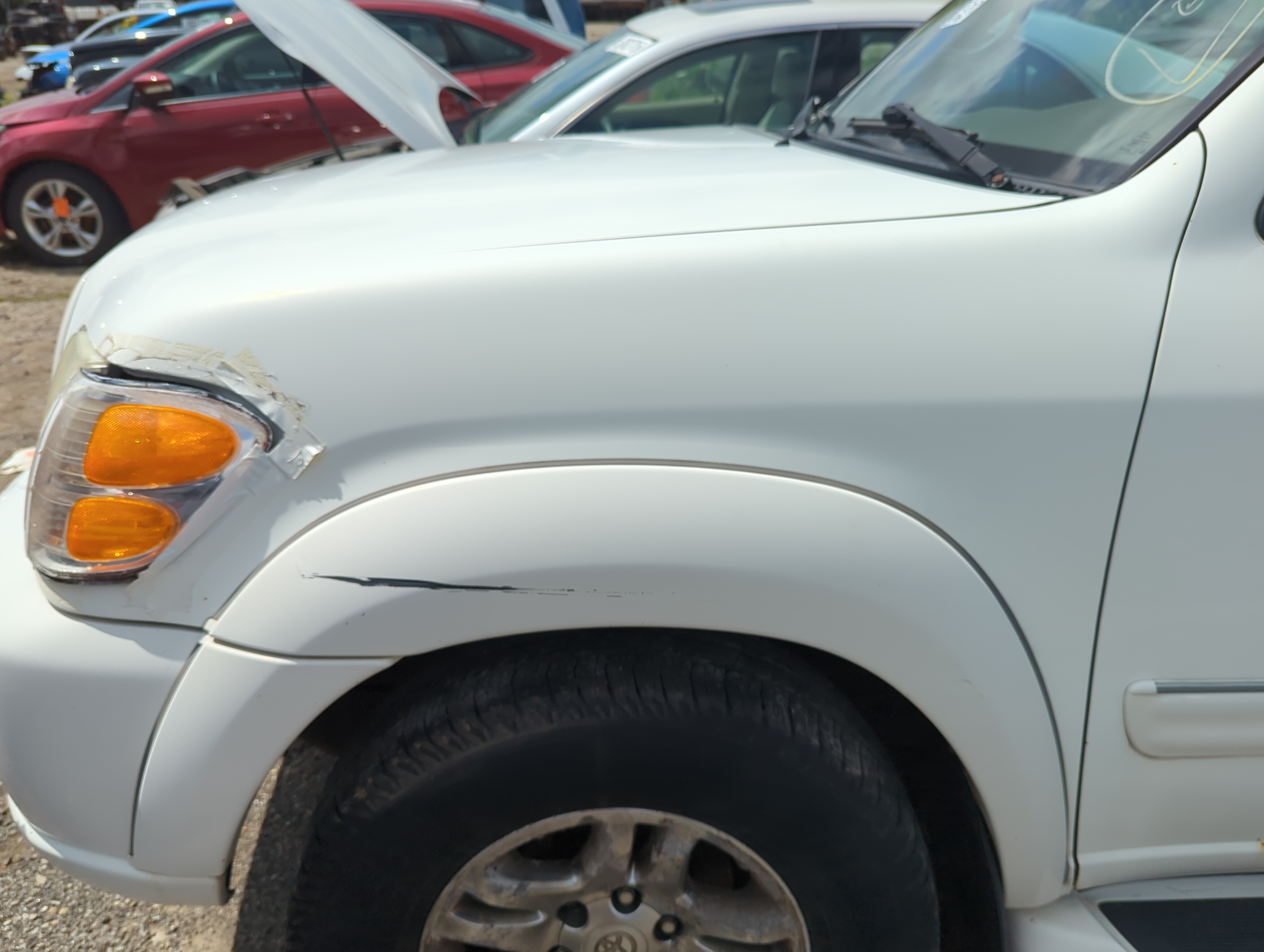 Picture of 2001-2004 Toyota Sequoia Driver Fender 1061782