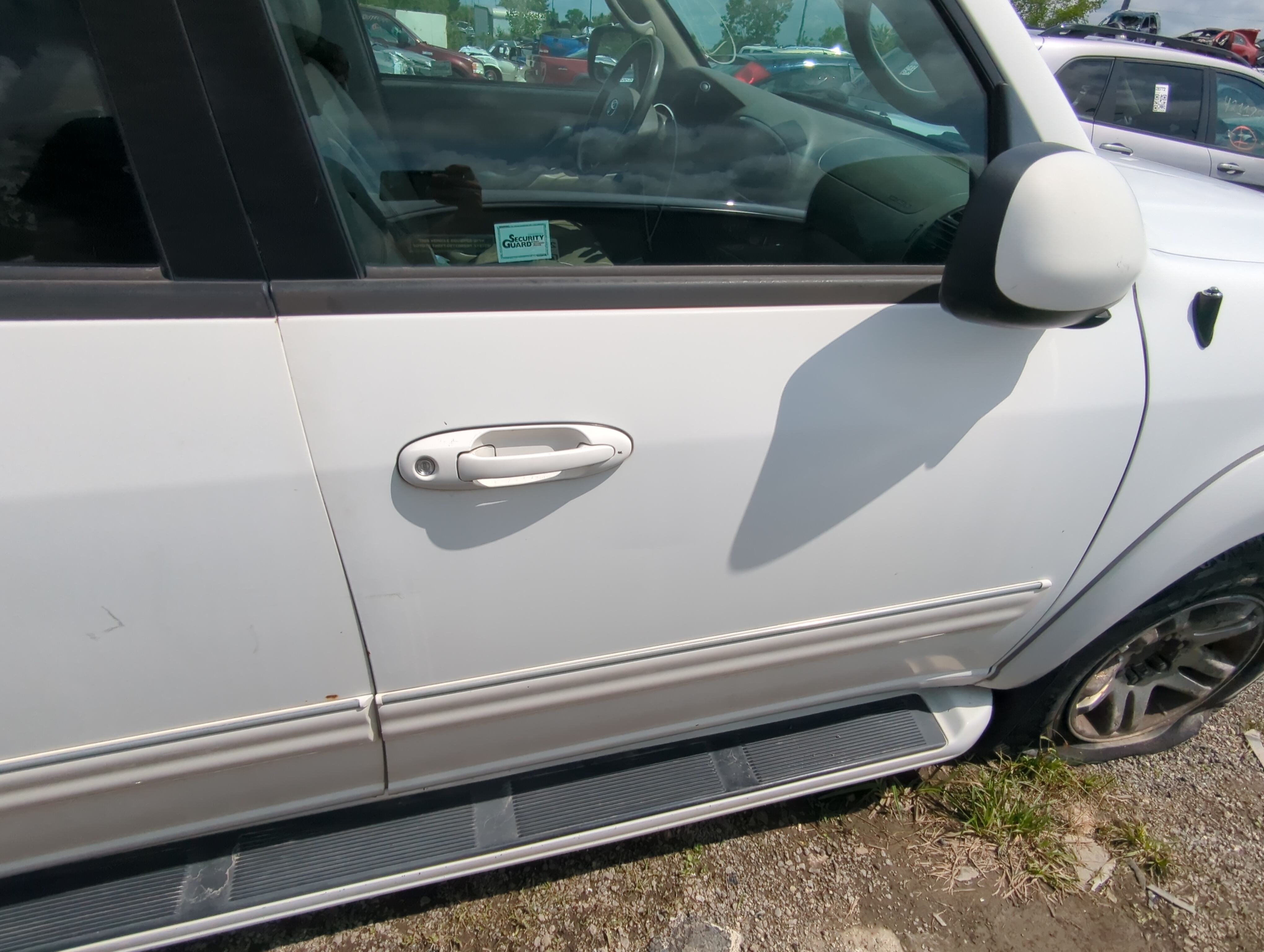 Picture of 2001-2007 Toyota Sequoia Passenger Front Door Oem 1061784