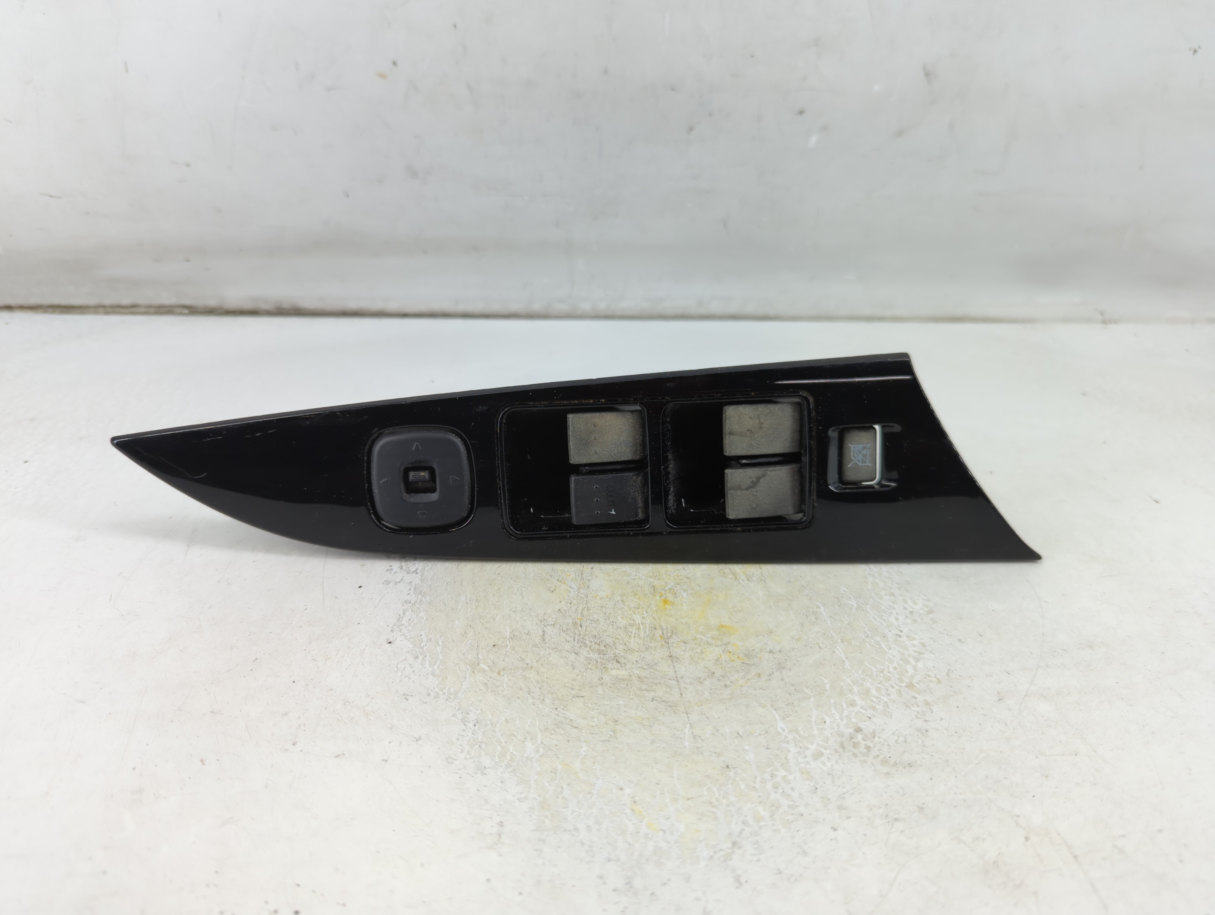 2004-2009 Mazda 3 Driver Left Door Master Power Window Switch 1061929 - Oemusedautoparts1.com