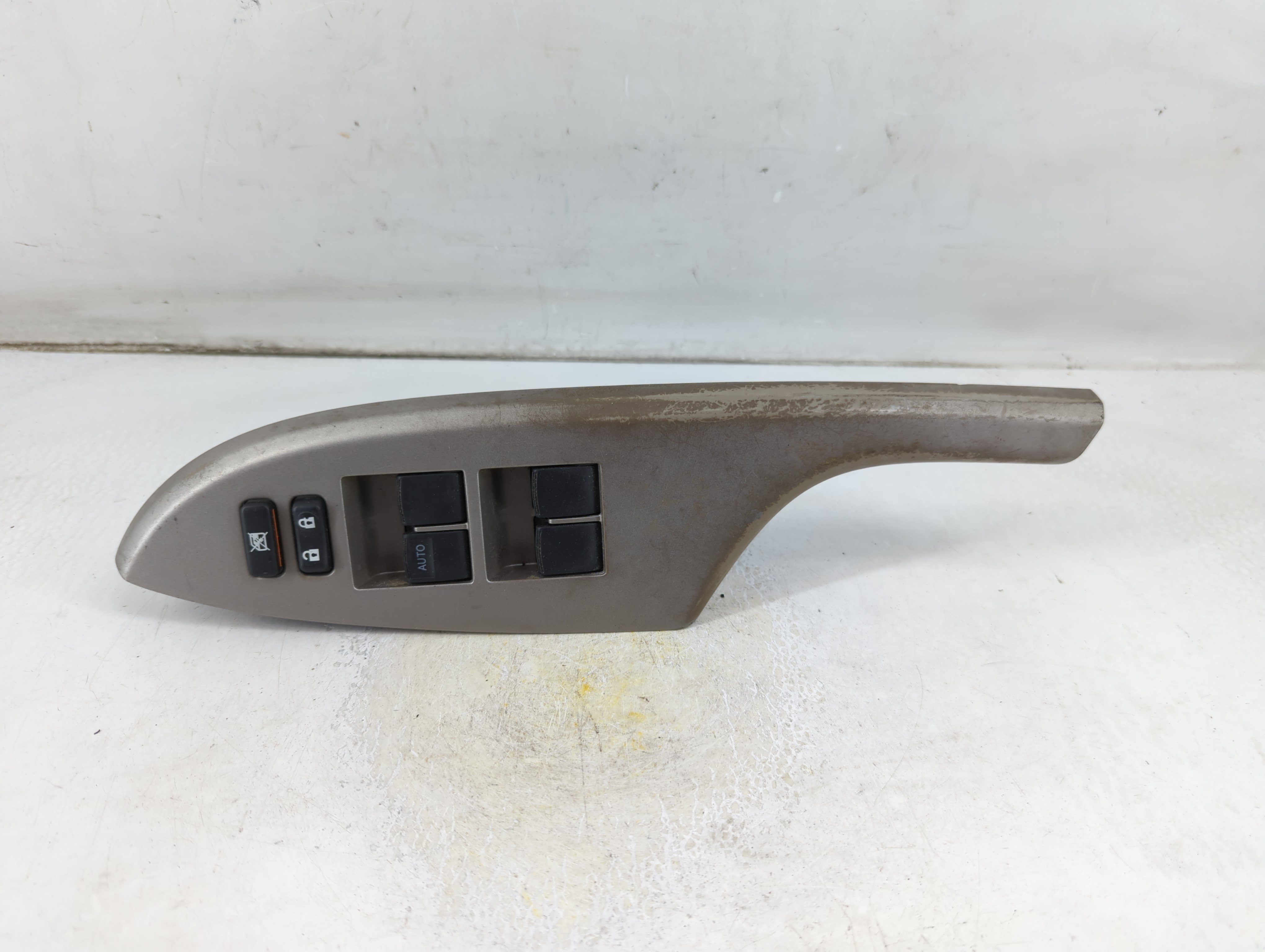 2009-2013 Toyota Corolla Driver Left Door Master Power Window Switch 1061935 - Oemusedautoparts1.com