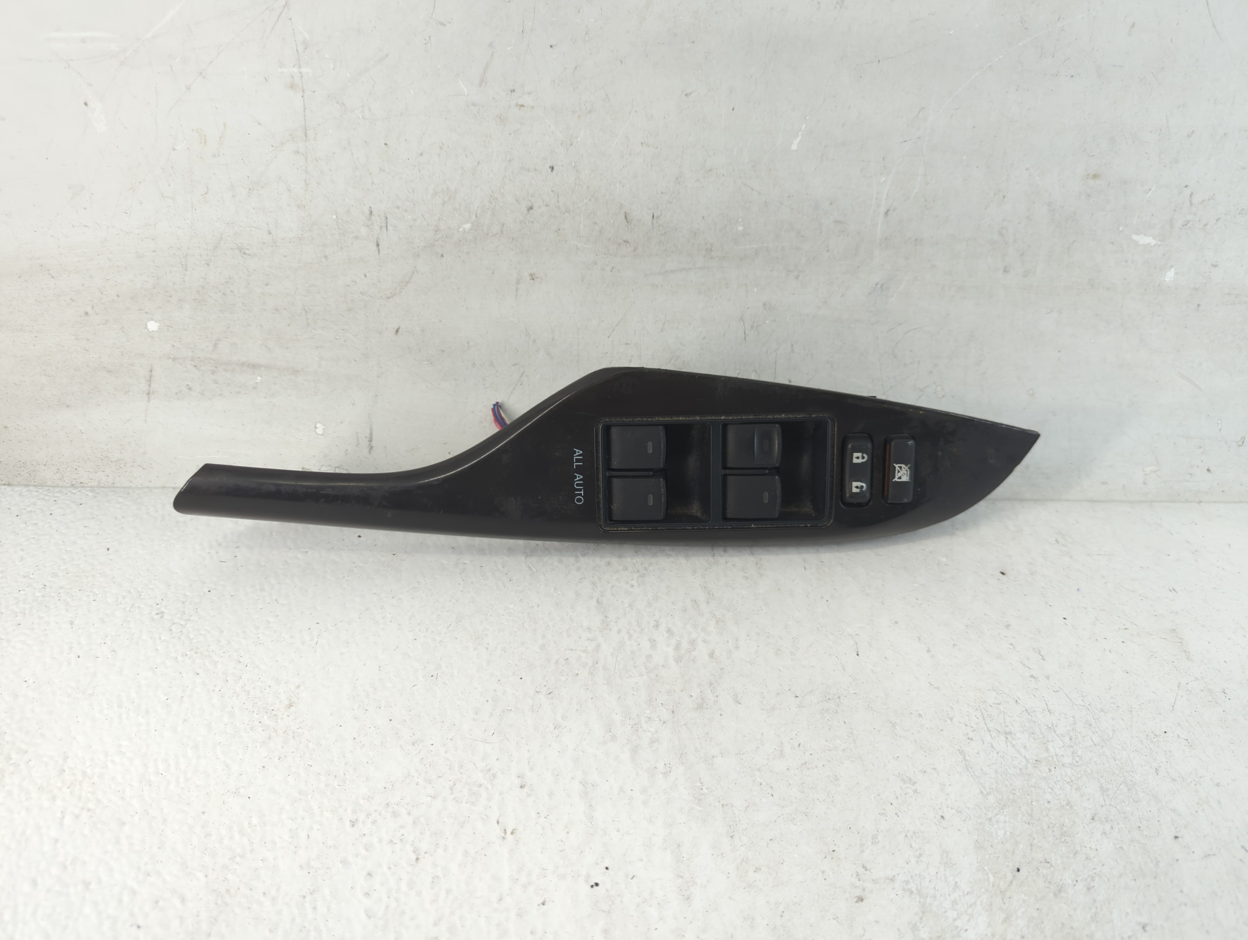 2011-2014 Toyota Sienna Driver Left Door Master Power Window Switch 1061983 - Oemusedautoparts1.com