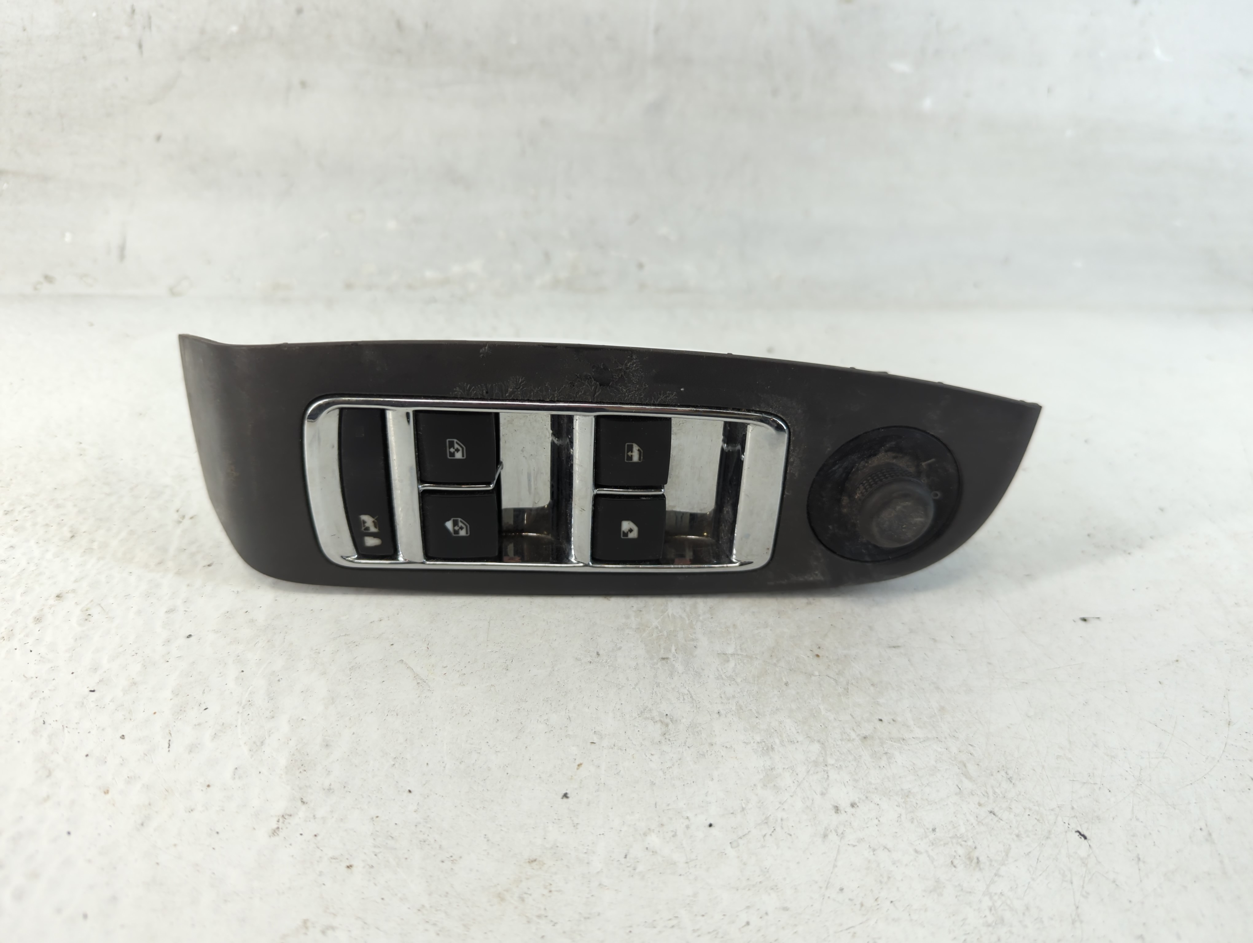 2013-2013 Chevrolet Malibu Driver Left Door Master Power Window Switch 1061987 - Oemusedautoparts1.com