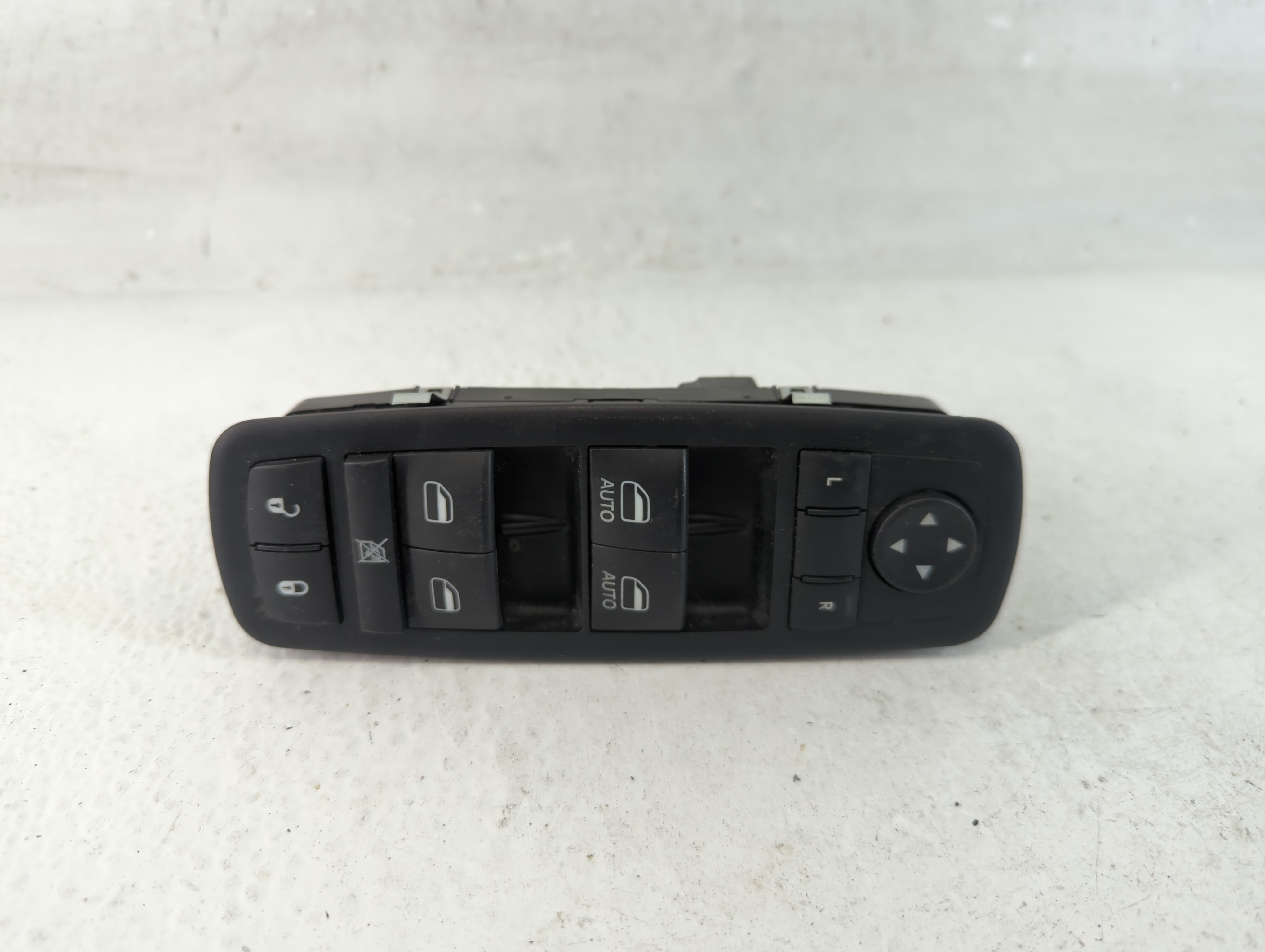 Picture of 2008 Chrysler Town & Country Driver Left Door Master Power Window Switch 1062157
