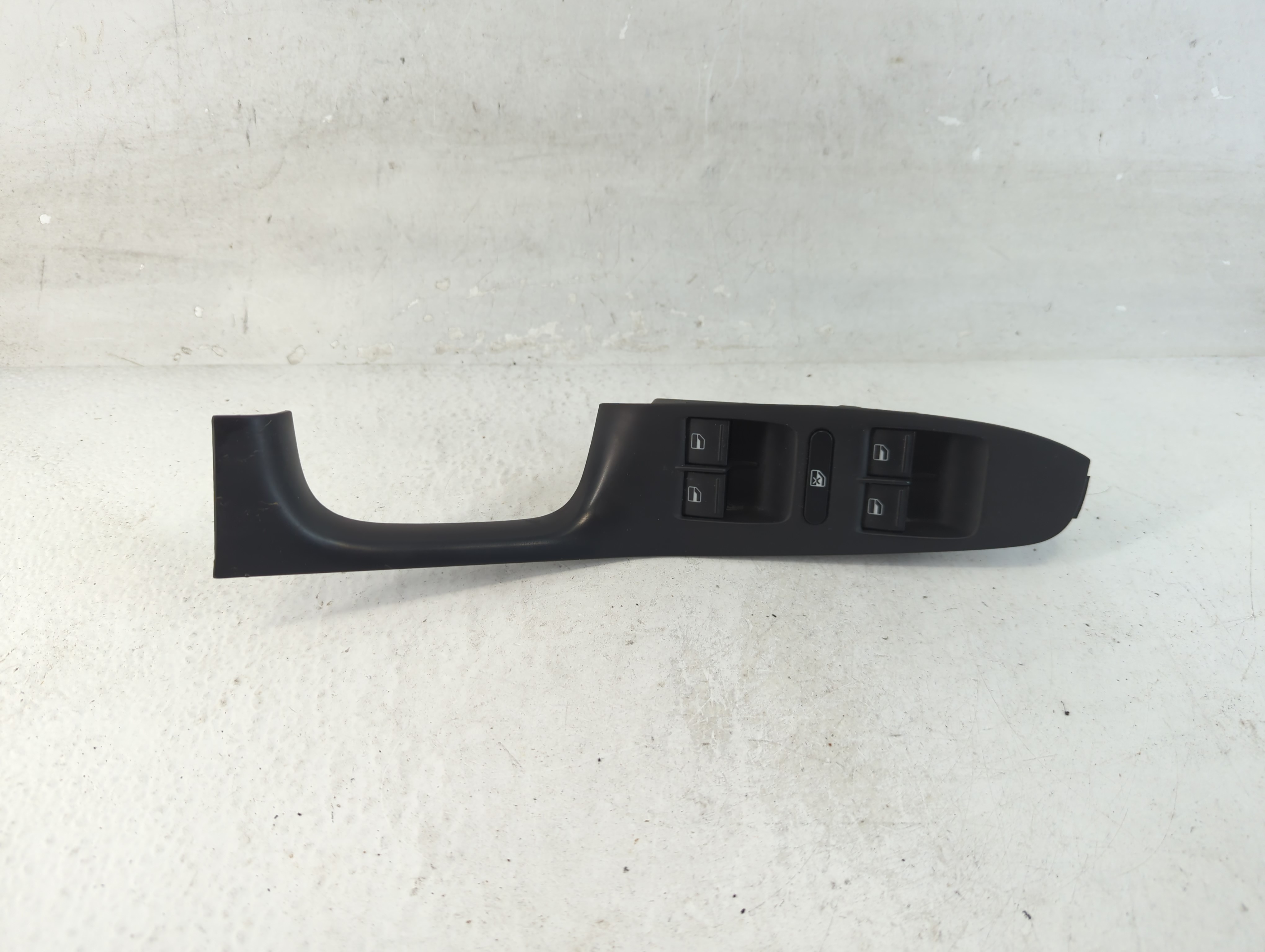 2011-2018 Volkswagen Jetta Driver Left Door Master Power Window Switch 1062161 - Oemusedautoparts1.com