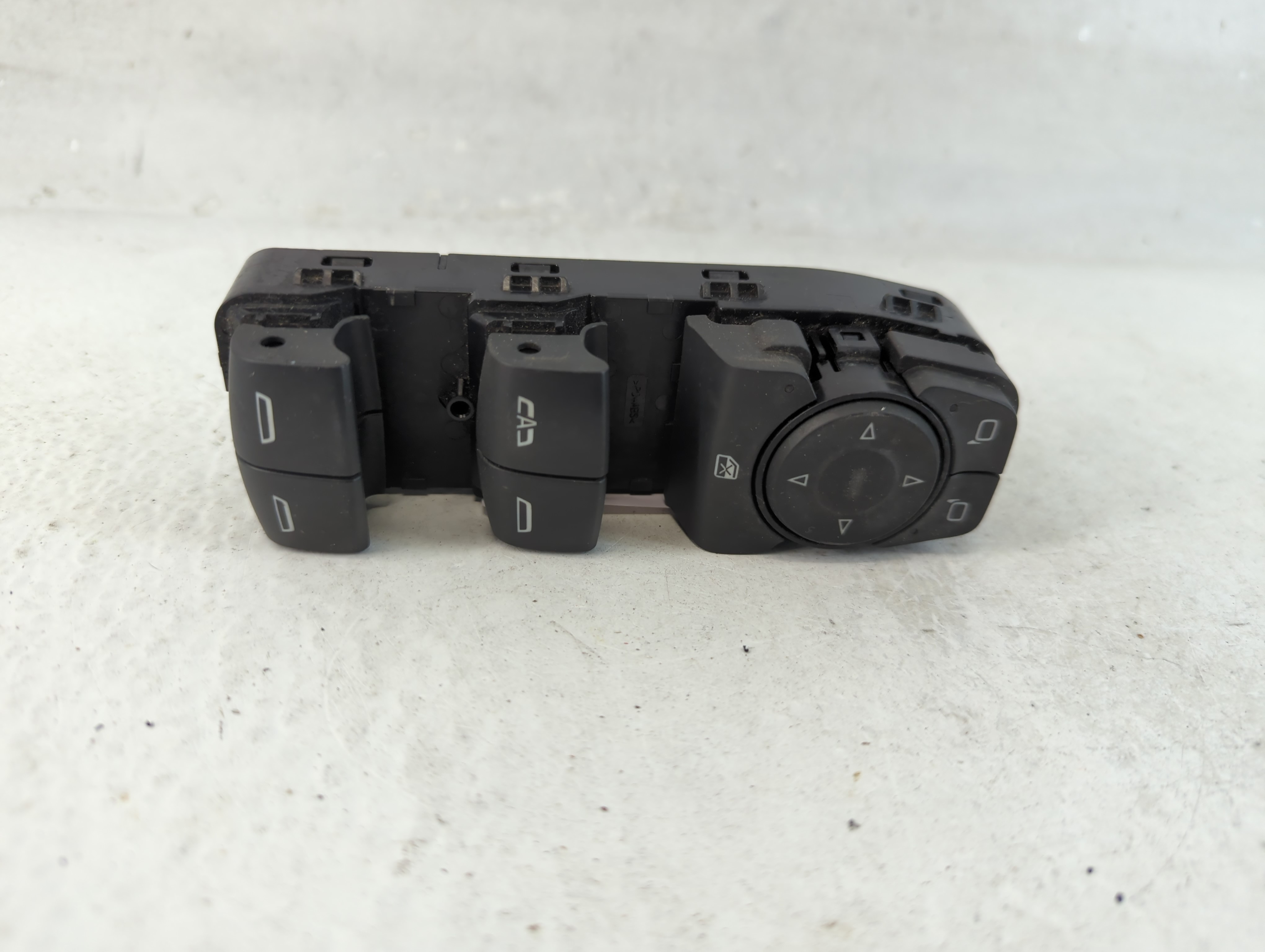 2021 Chevrolet Trailblazer Driver Left Door Master Power Window Switch 1062200 - Oemusedautoparts1.com