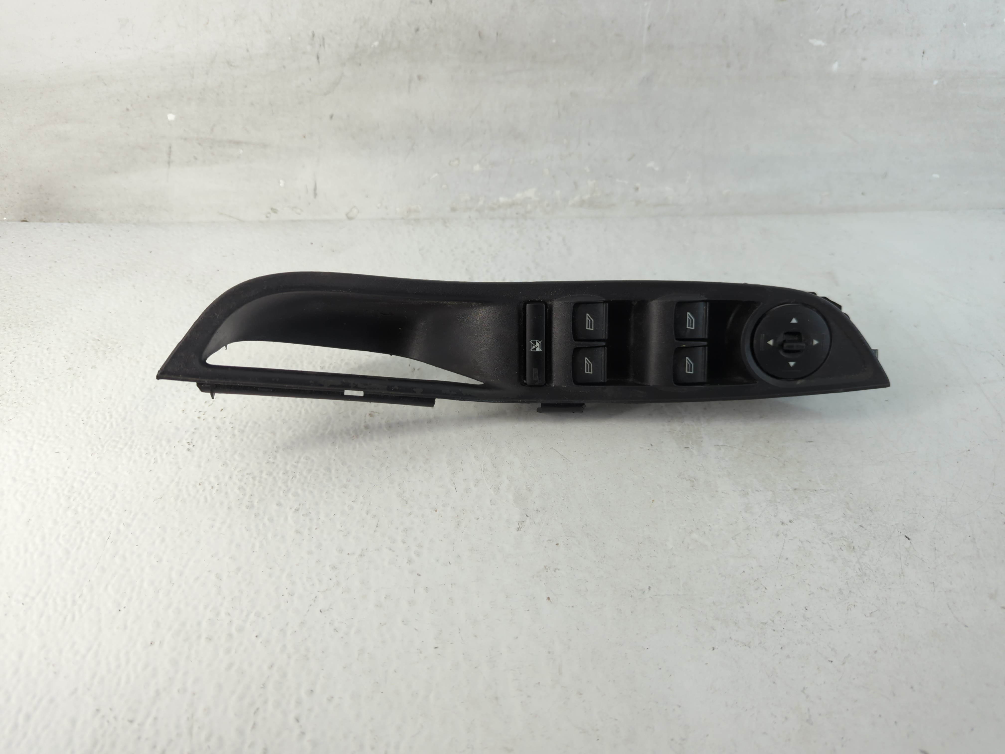 2012-2018 Ford Focus Driver Left Door Master Power Window Switch 1062201 - Oemusedautoparts1.com