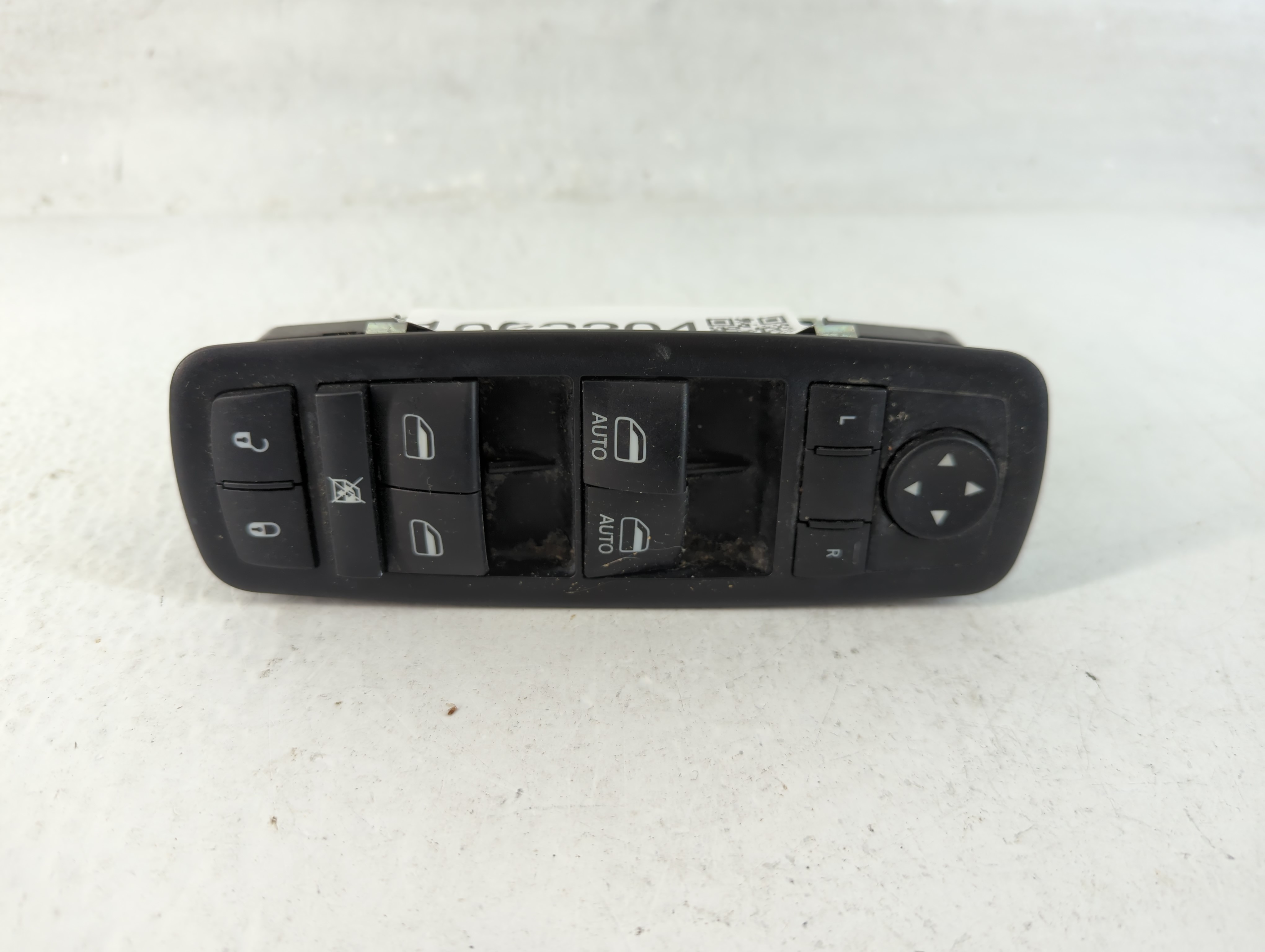 2014 Jeep Grand Cherokee Driver Left Door Master Power Window Switch 1062204 - Oemusedautoparts1.com