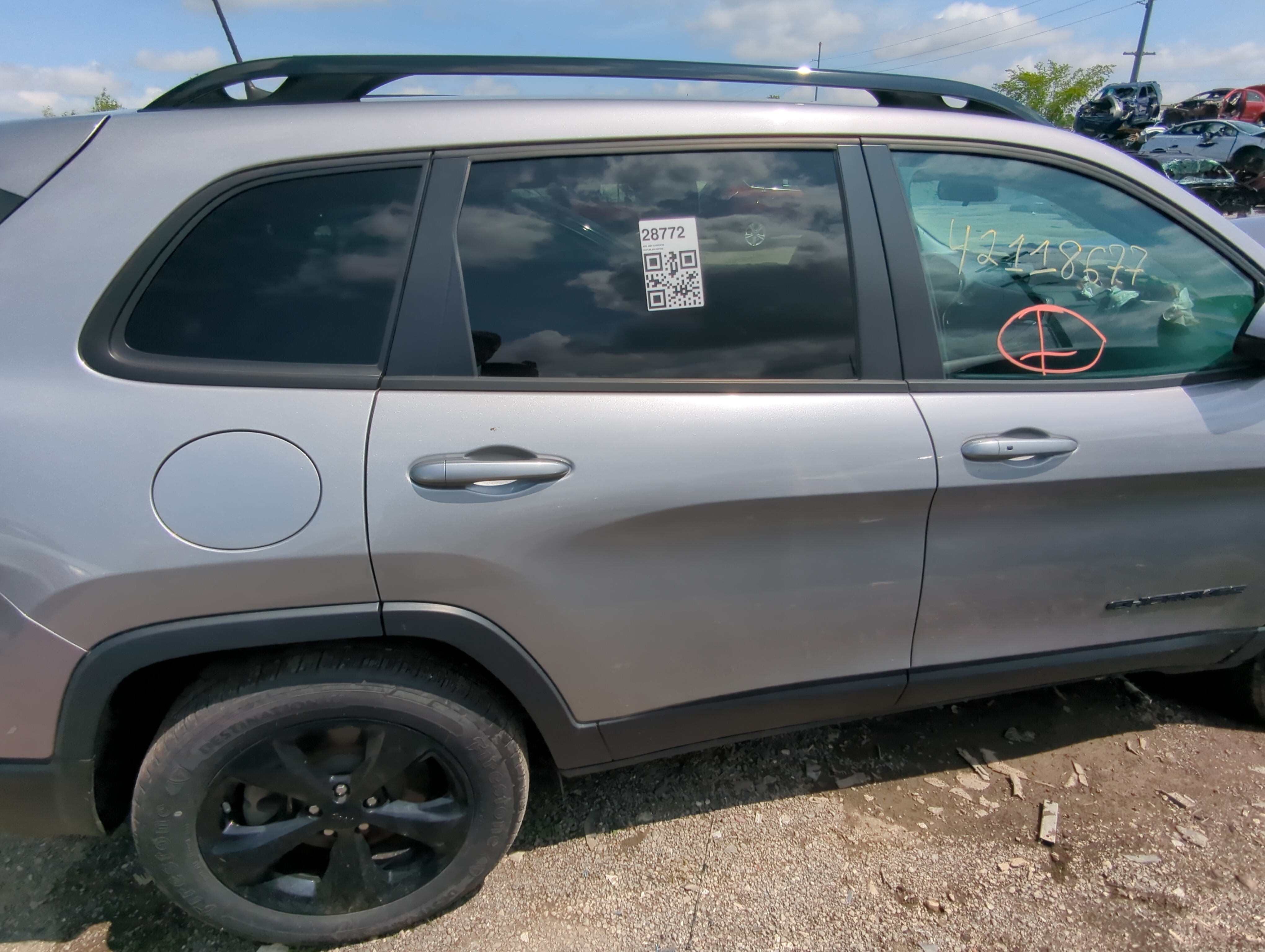 Picture of 2014-2022 Jeep Cherokee Passenger Rear Door Oem 1062453