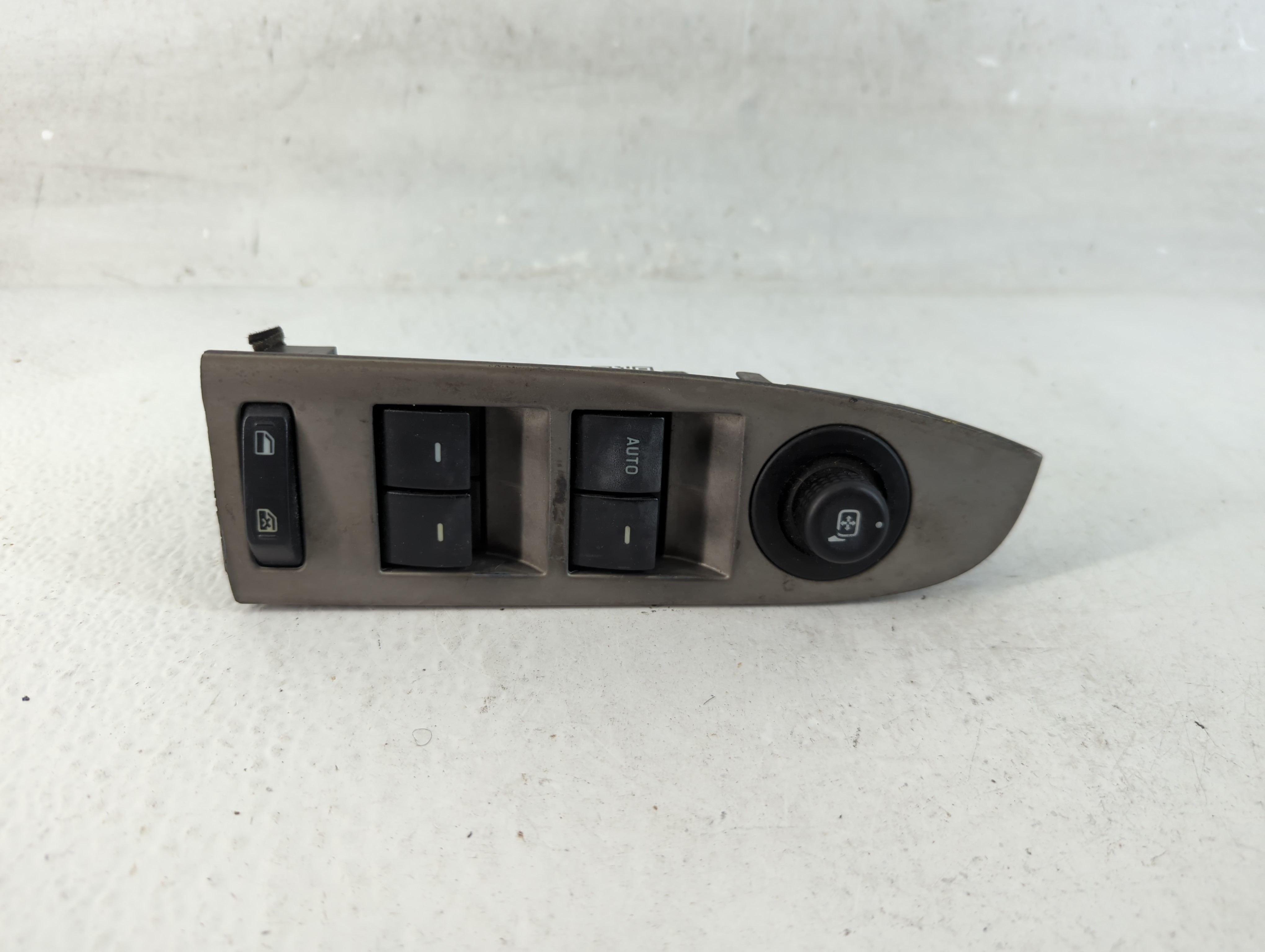 2010-2012 Ford Fusion Driver Left Door Master Power Window Switch 1062573 - Oemusedautoparts1.com