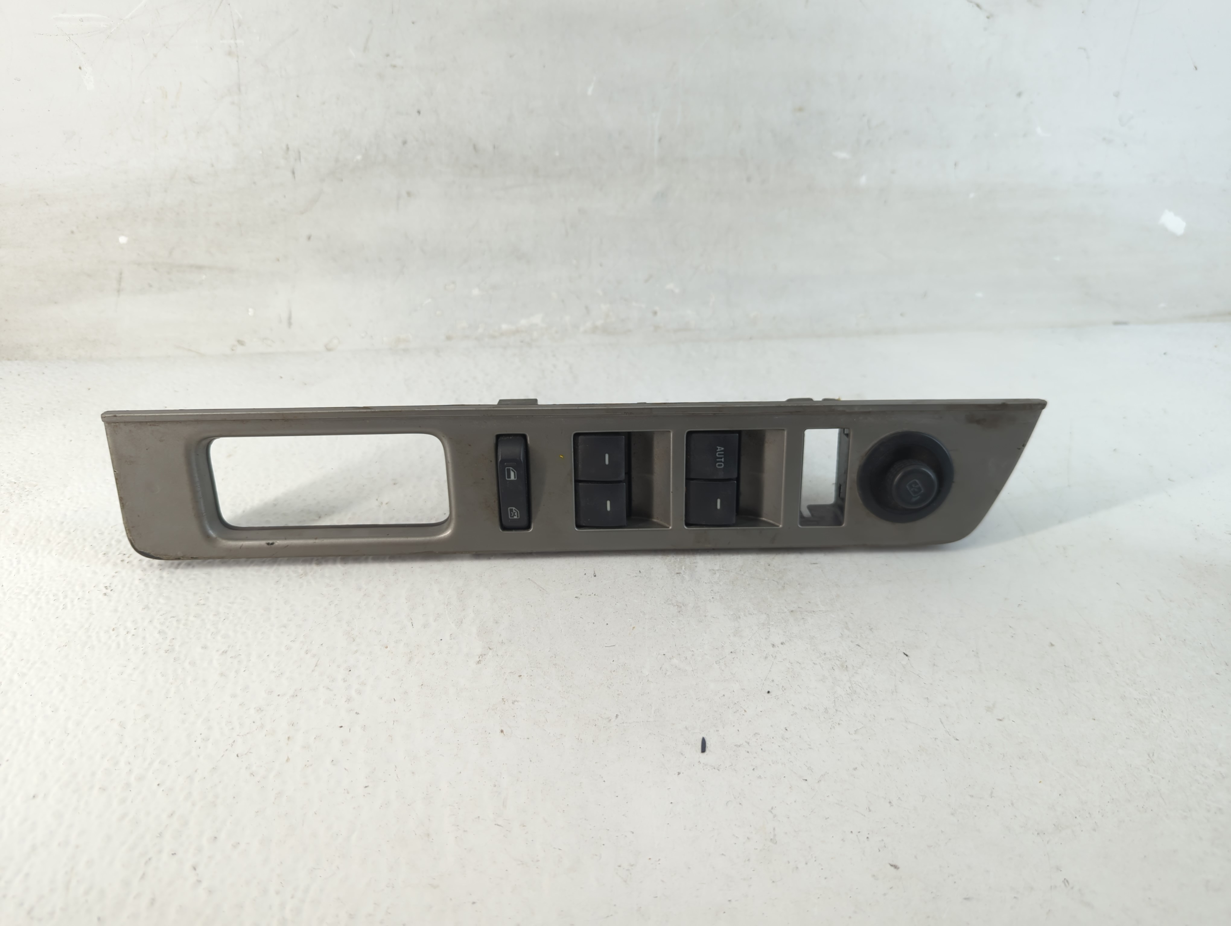 2008-2014 Ford Expedition Driver Left Door Master Power Window Switch 1062579 - Oemusedautoparts1.com