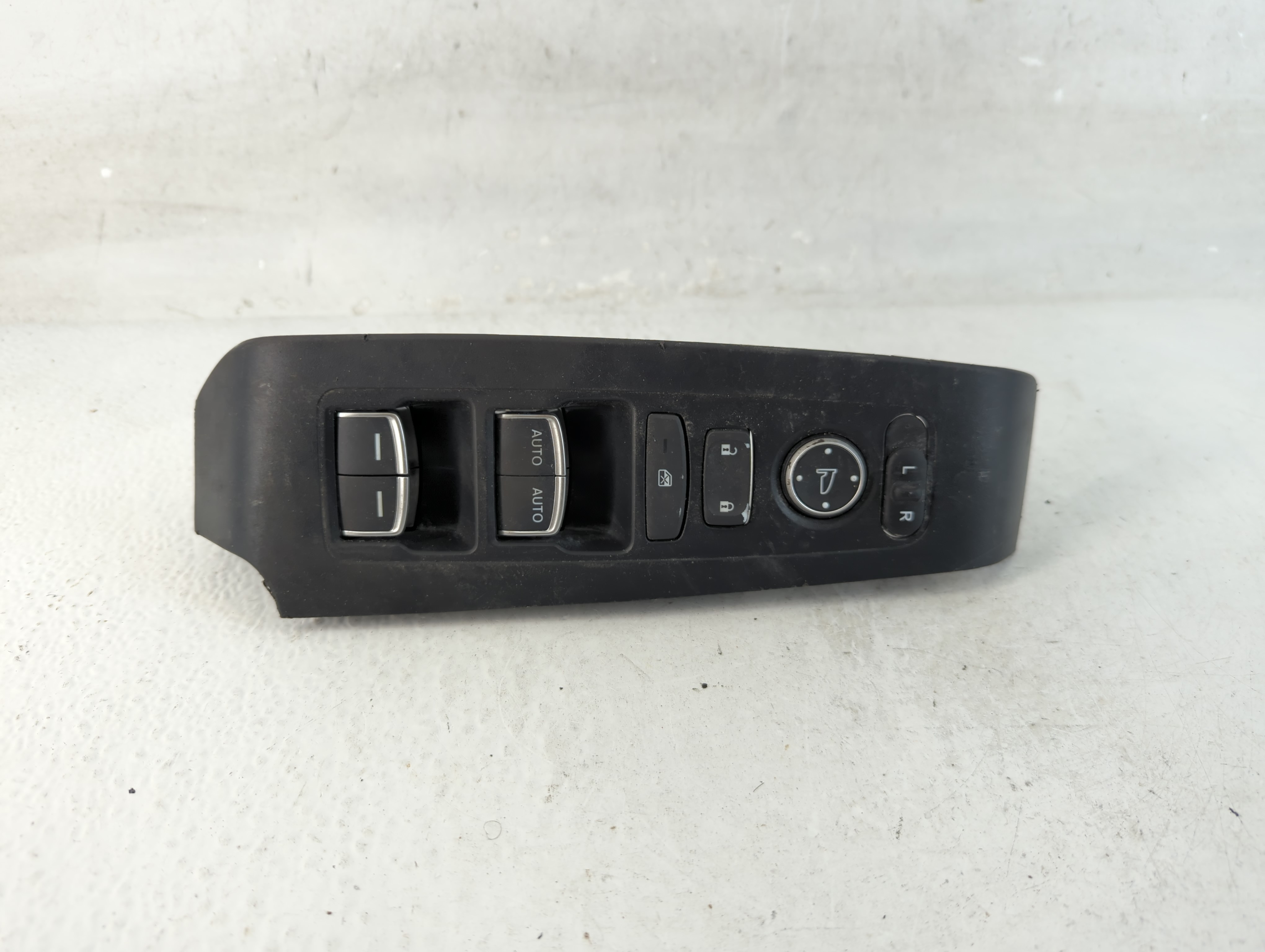 2022-2022 Honda Civic Driver Left Door Master Power Window Switch 1062801 - Oemusedautoparts1.com