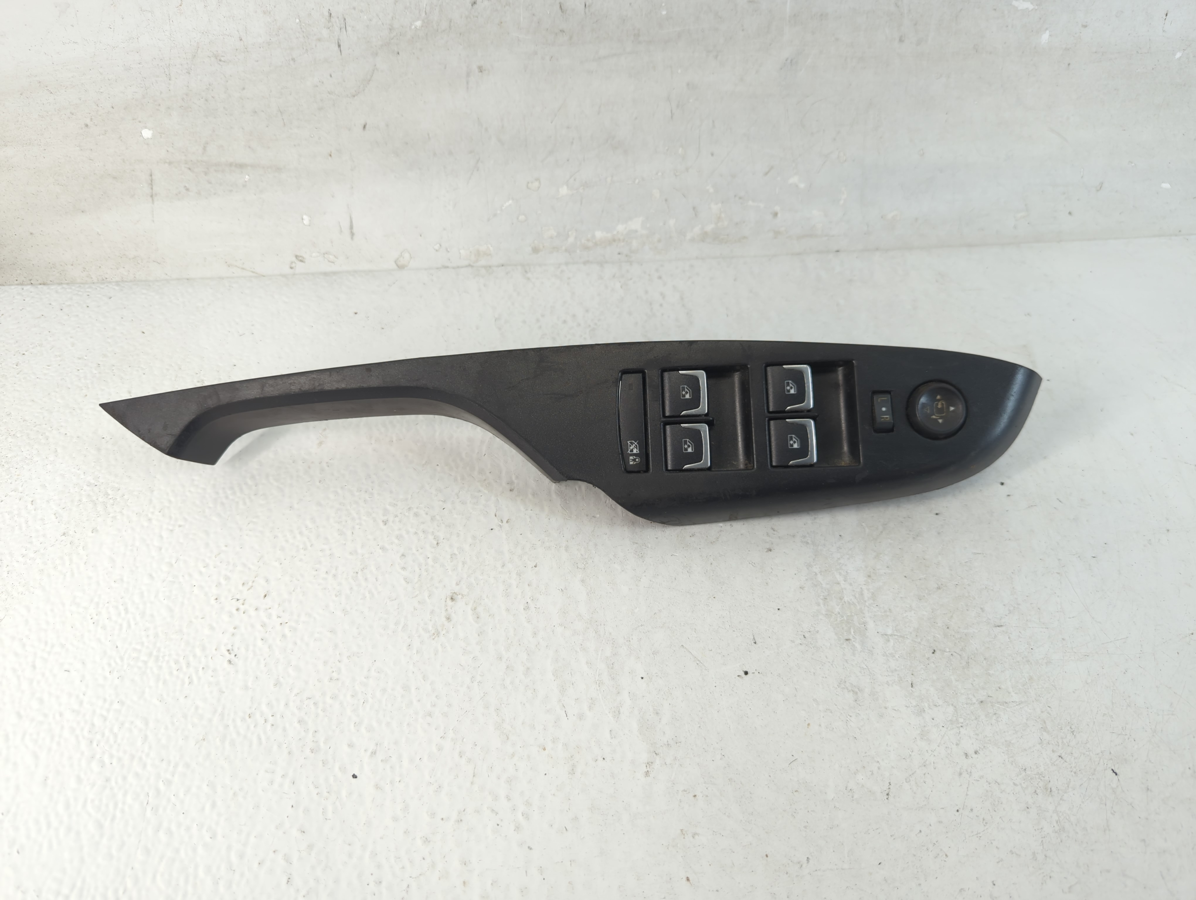 2014-2016 Cadillac Srx Driver Left Door Master Power Window Switch 1062802 - Oemusedautoparts1.com