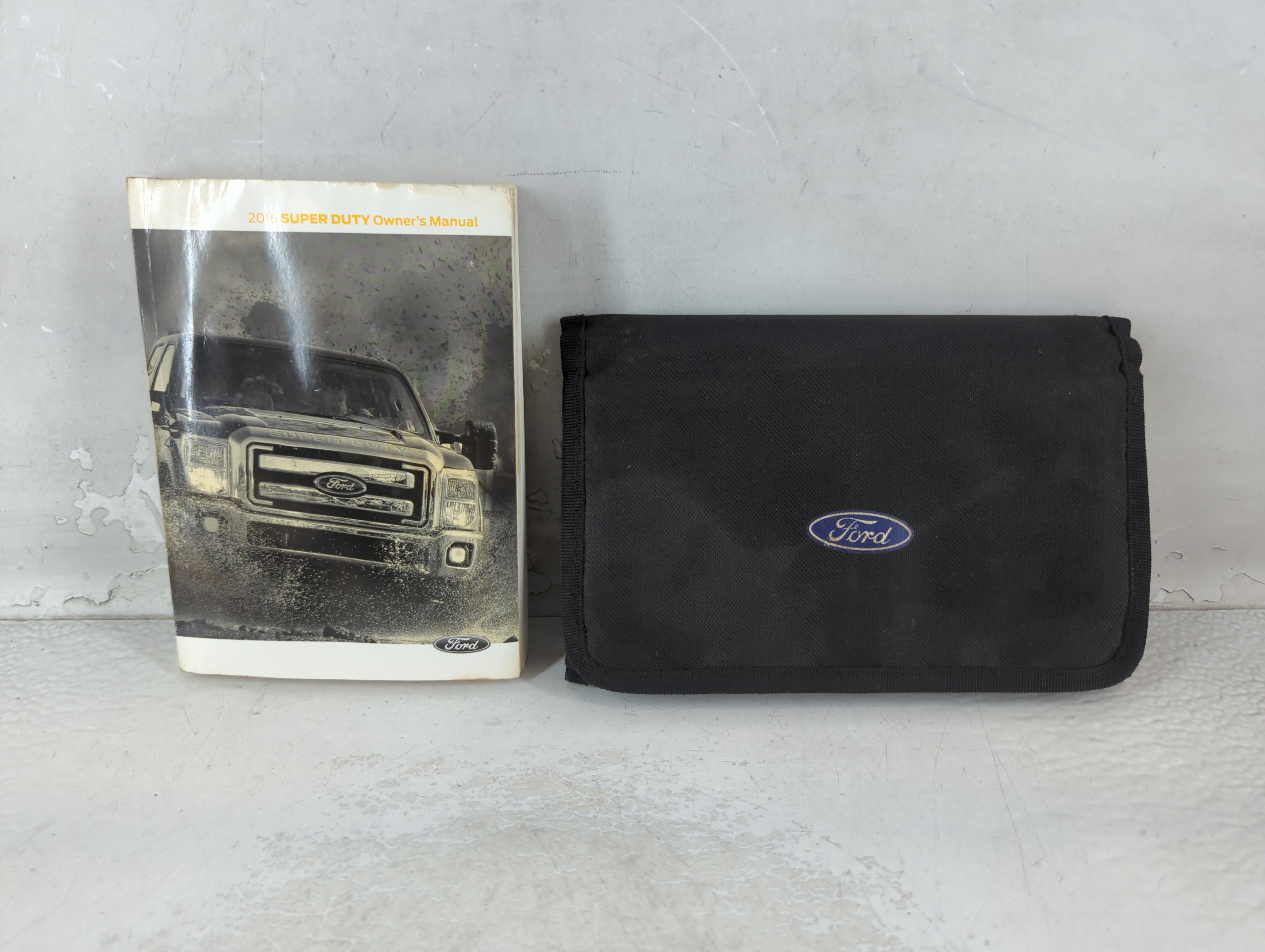 Picture of 2015 Ford F-250 Super Duty Owners Manual Book Guide 1062816