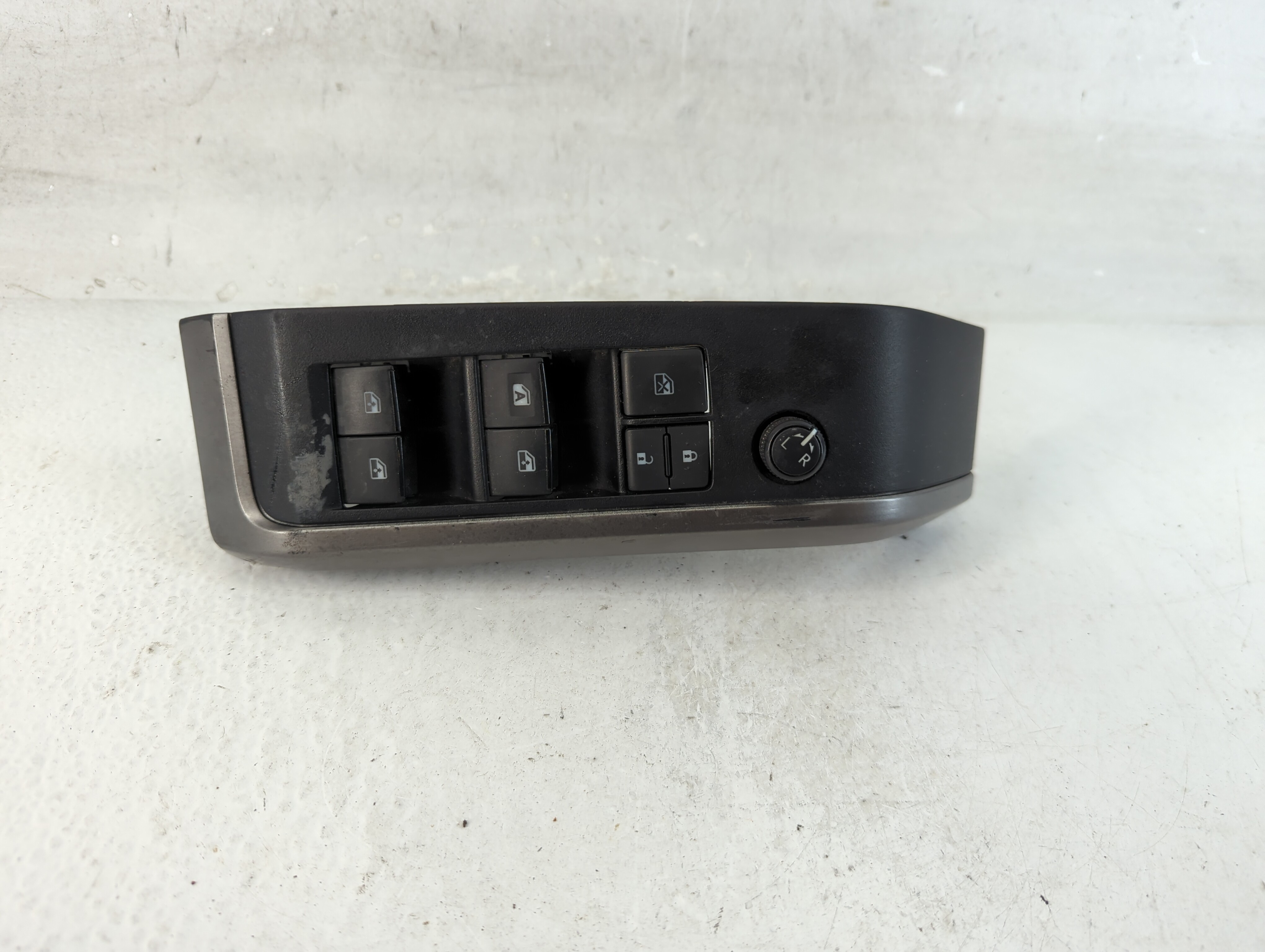 2016-2022 Toyota Tacoma Driver Left Door Master Power Window Switch 1062887 - Oemusedautoparts1.com