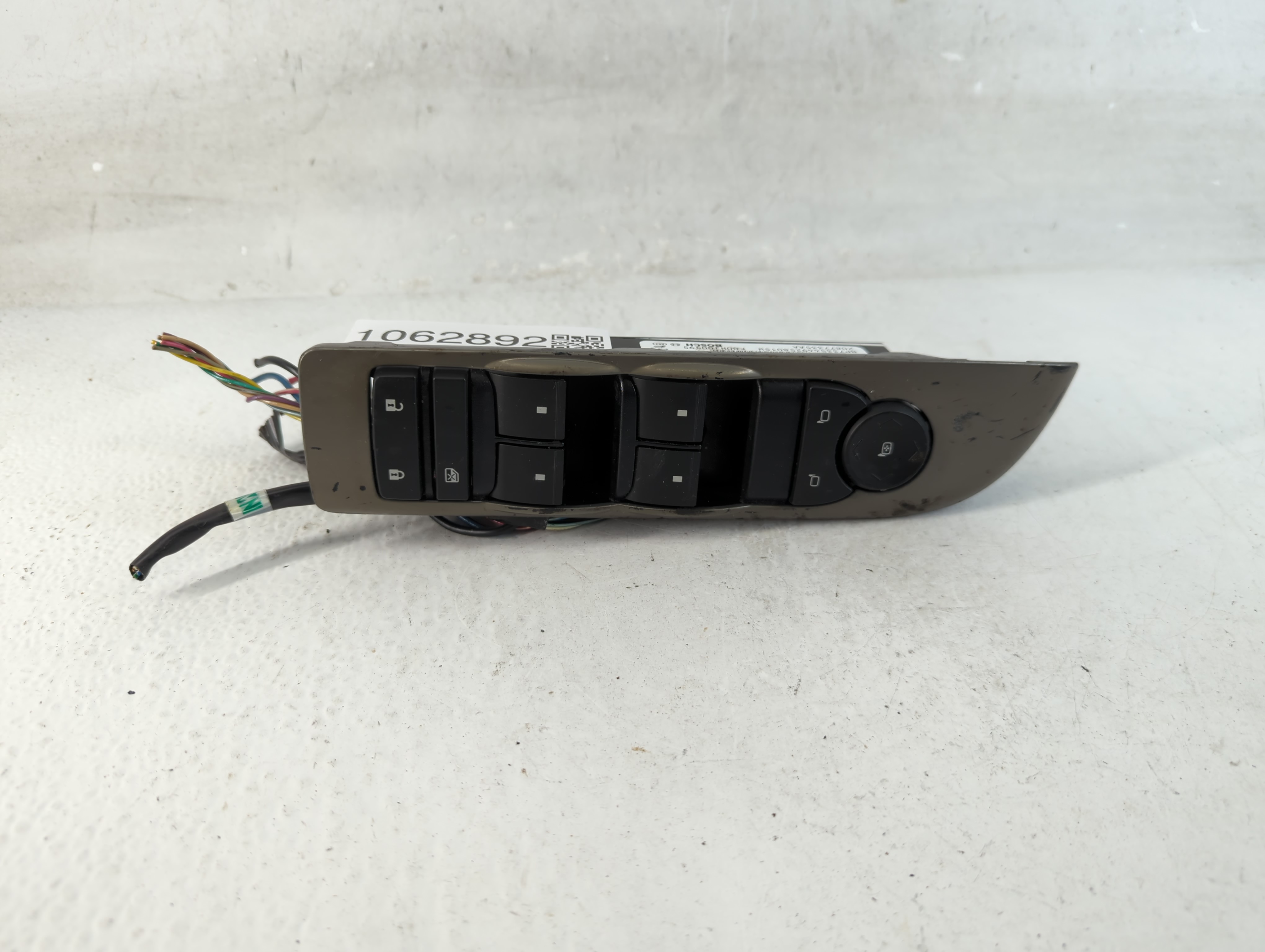 Picture of 2010 Chevrolet Tahoe Driver Left Door Master Power Window Switch 1062892