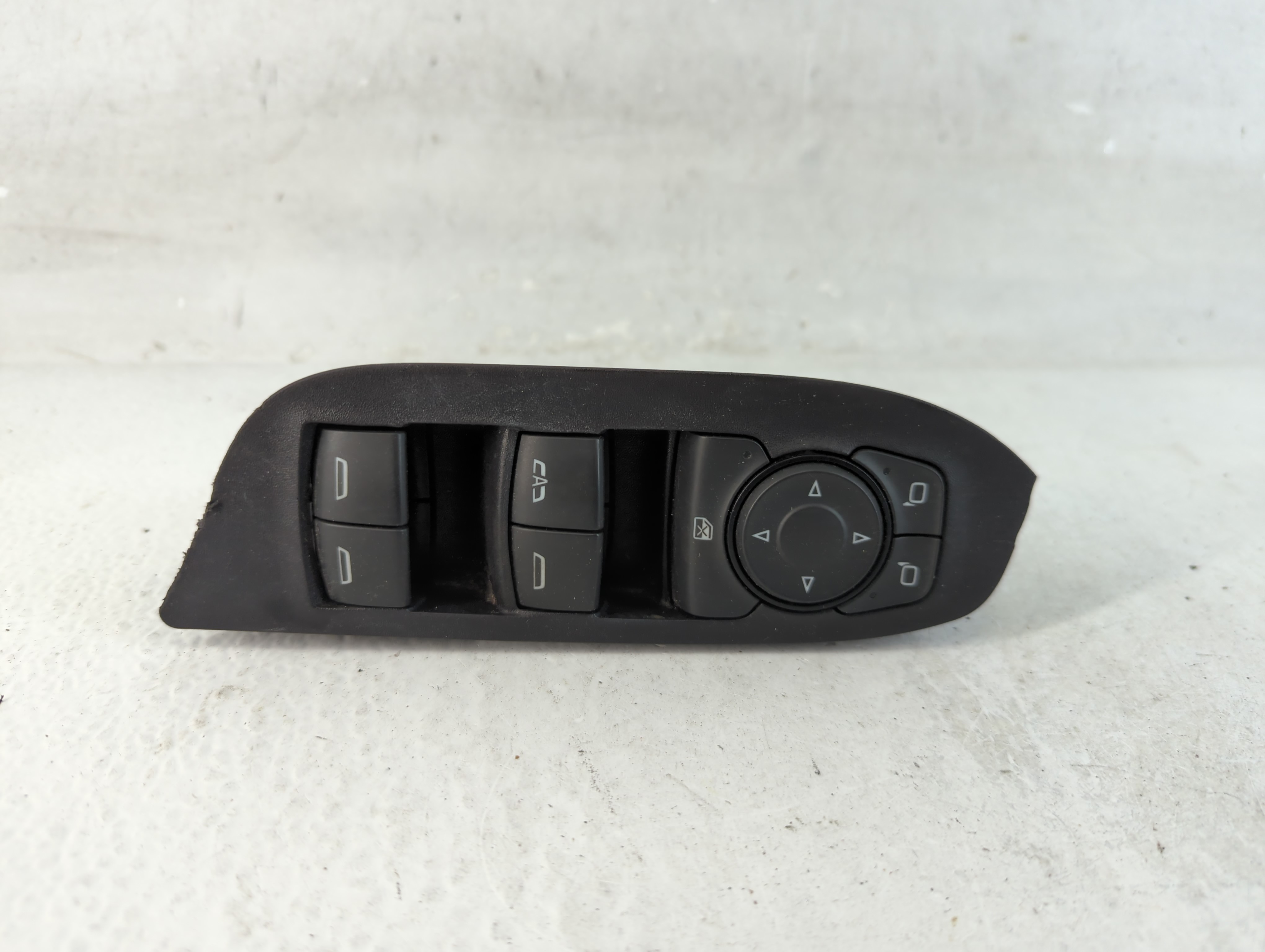2018-2022 Chevrolet Equinox Driver Left Door Master Power Window Switch 1062948 - Oemusedautoparts1.com