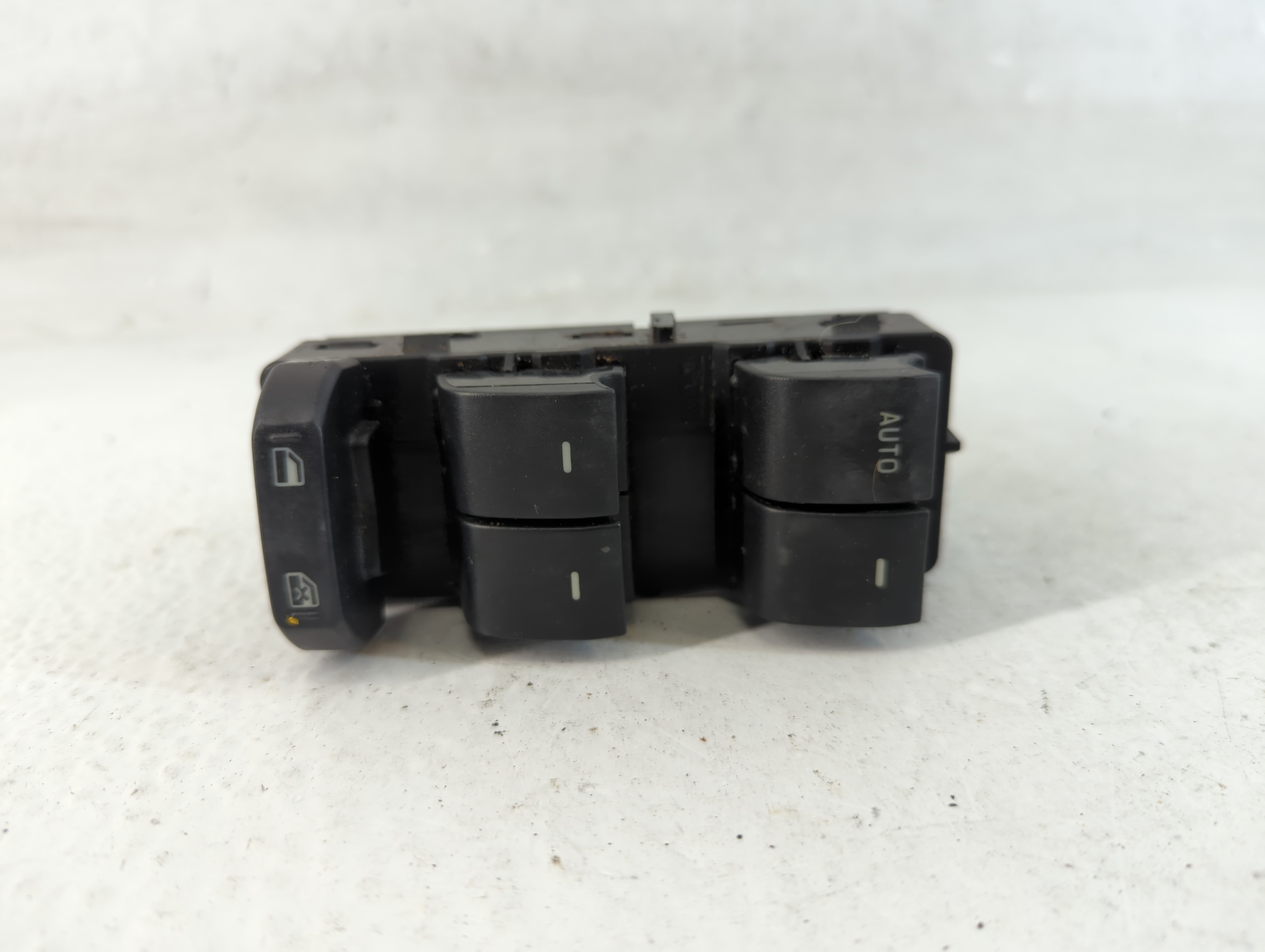 Ford F-250 Driver Left Door Master Power Window Switch 7l2t-14540-aaw 1062972 - Oemusedautoparts1.com