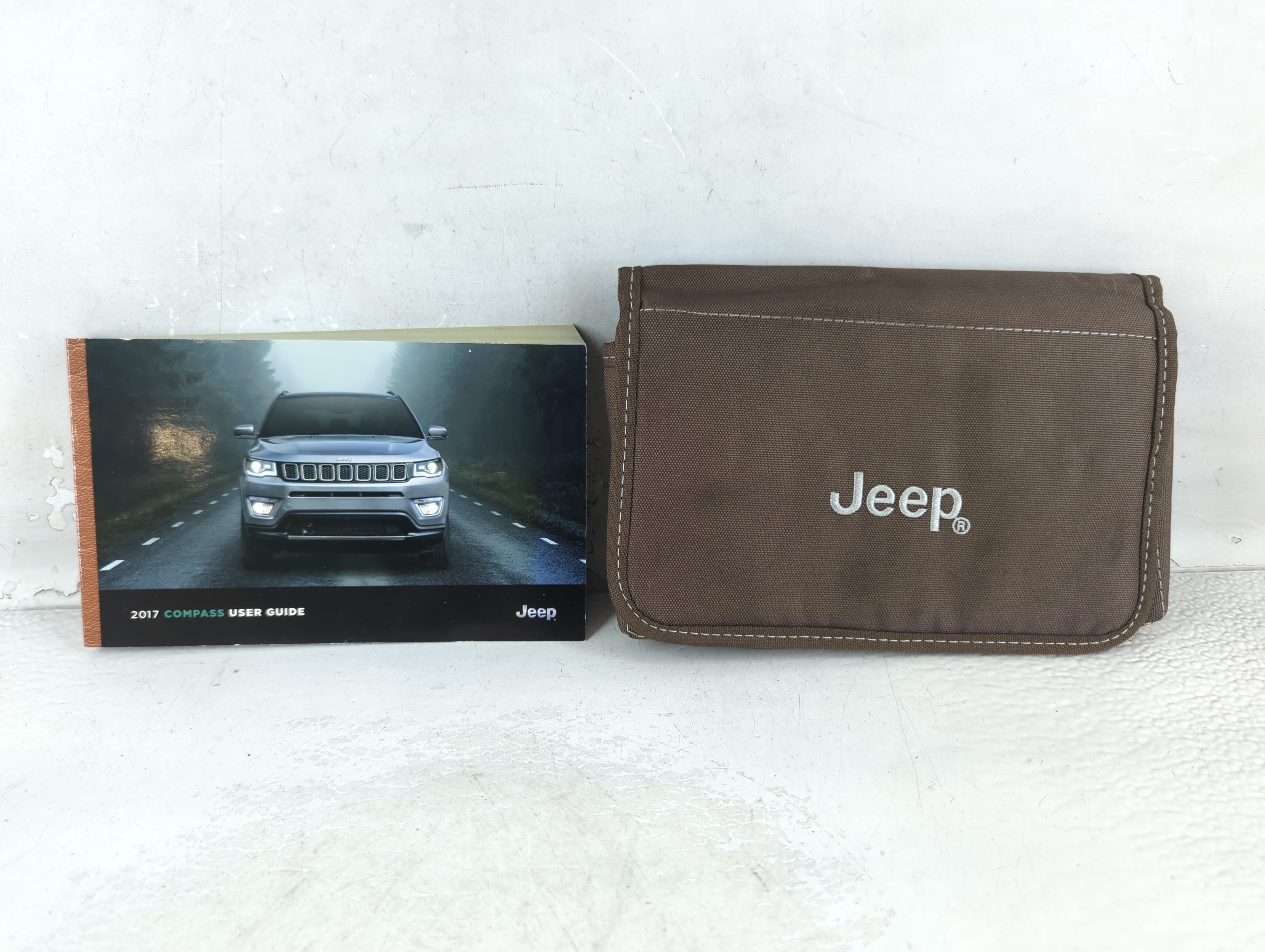 2017 Jeep Compass Owners Manual Book Guide 1062990 - Oemusedautoparts1.com