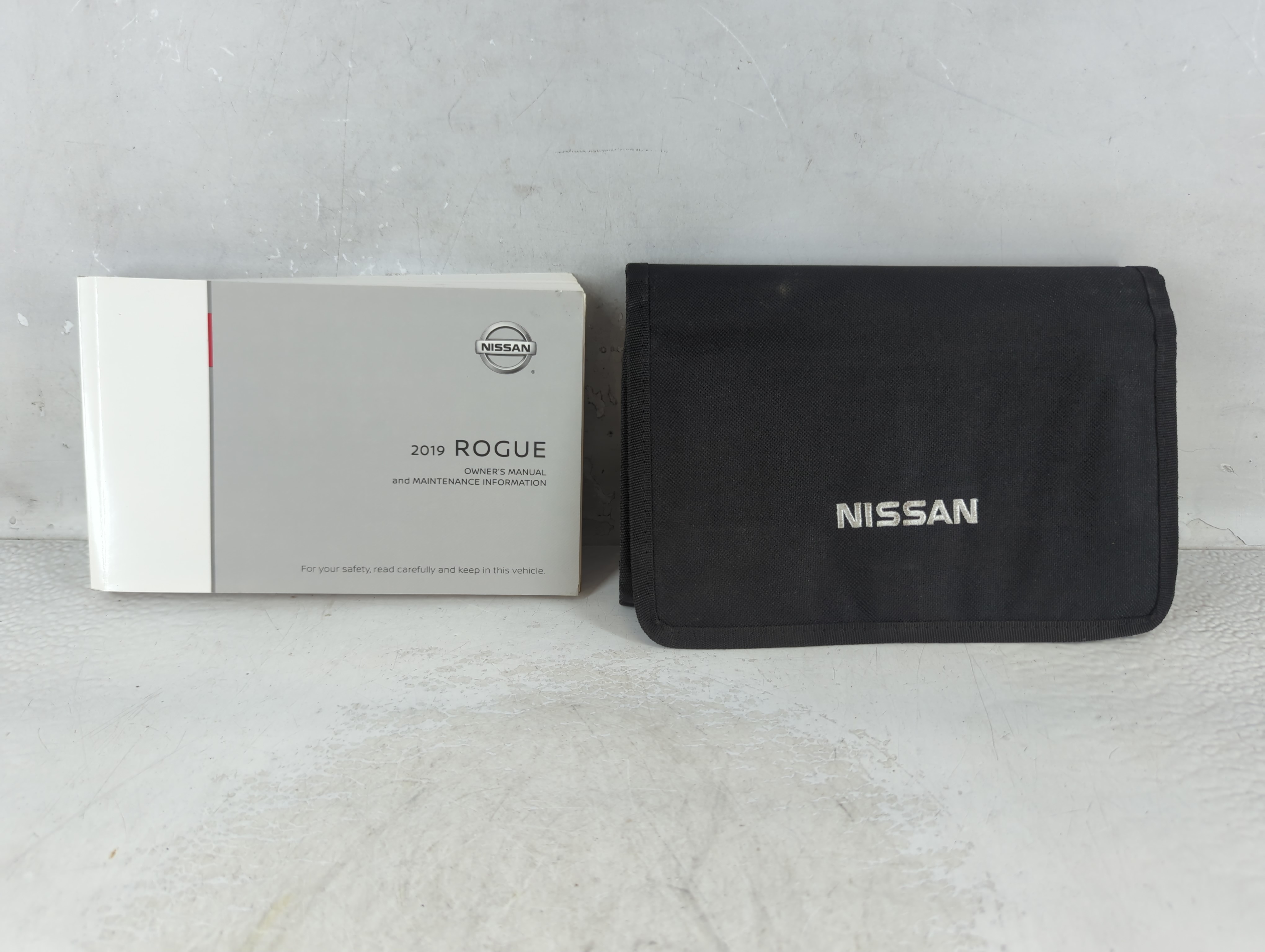Picture of 2019 Nissan Rogue Owners Manual Book Guide 1063001