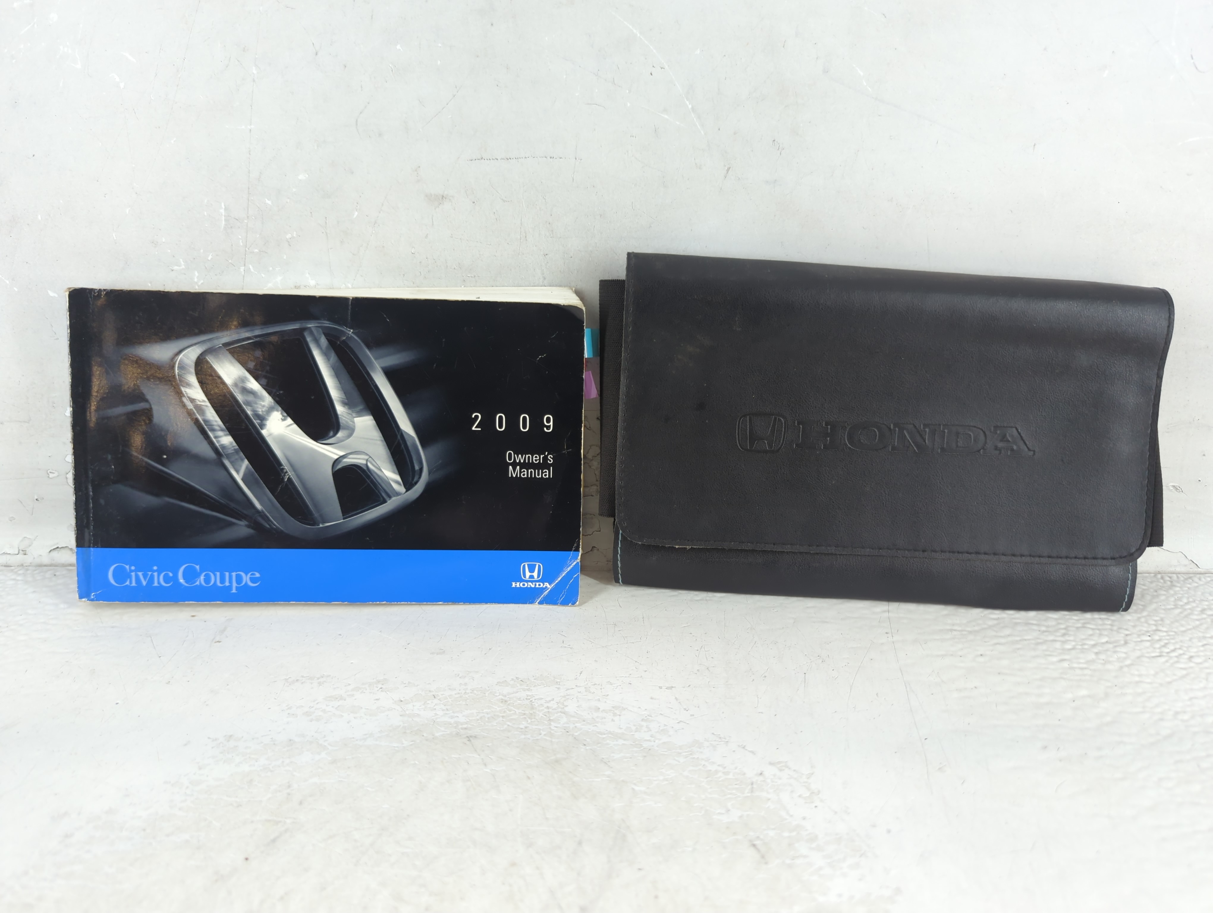 Picture of 2009 Honda Civic Owners Manual Book Guide 1063002