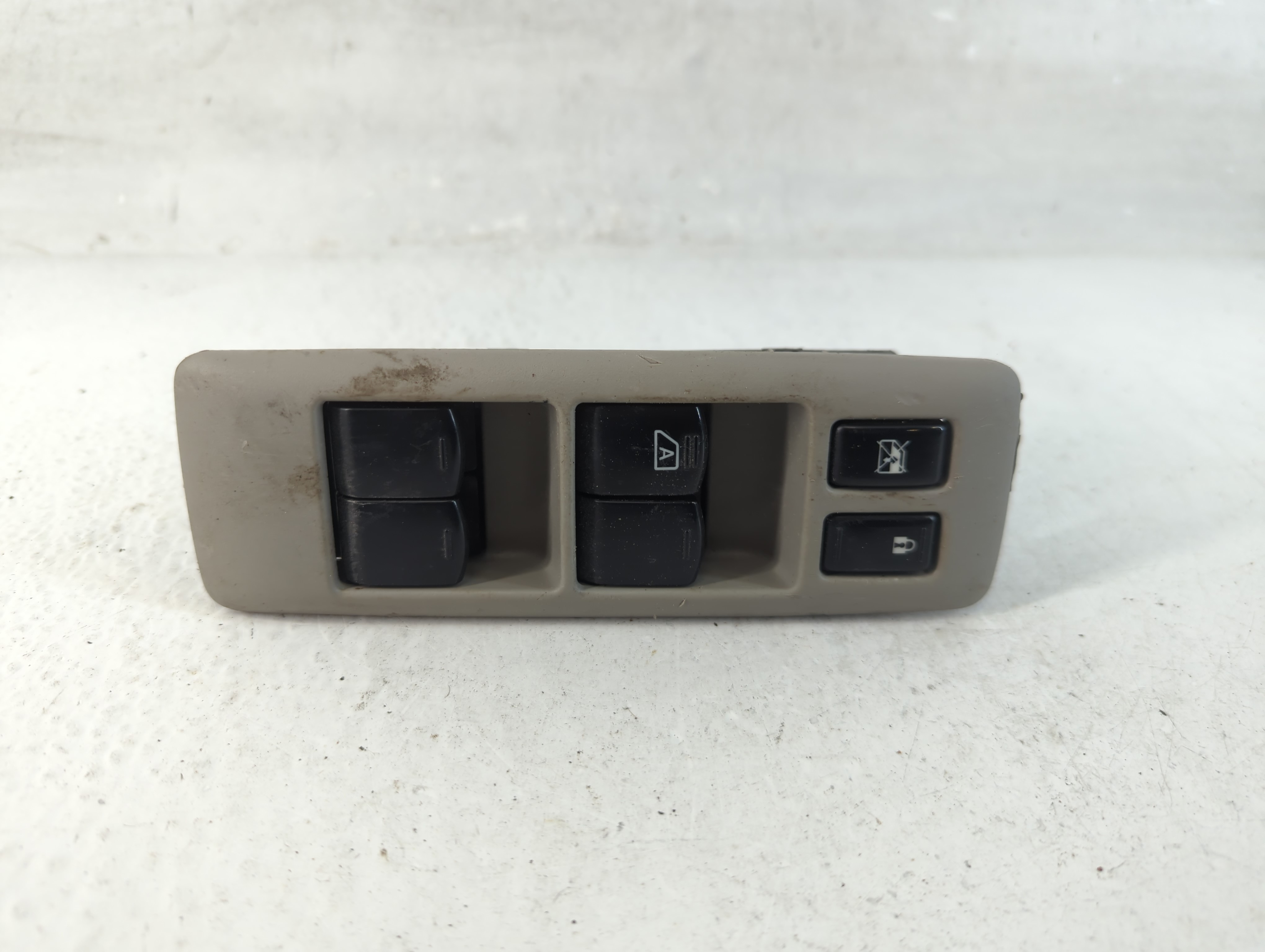 2011-2015 Nissan Rogue Driver Left Door Master Power Window Switch 1063020 - Oemusedautoparts1.com