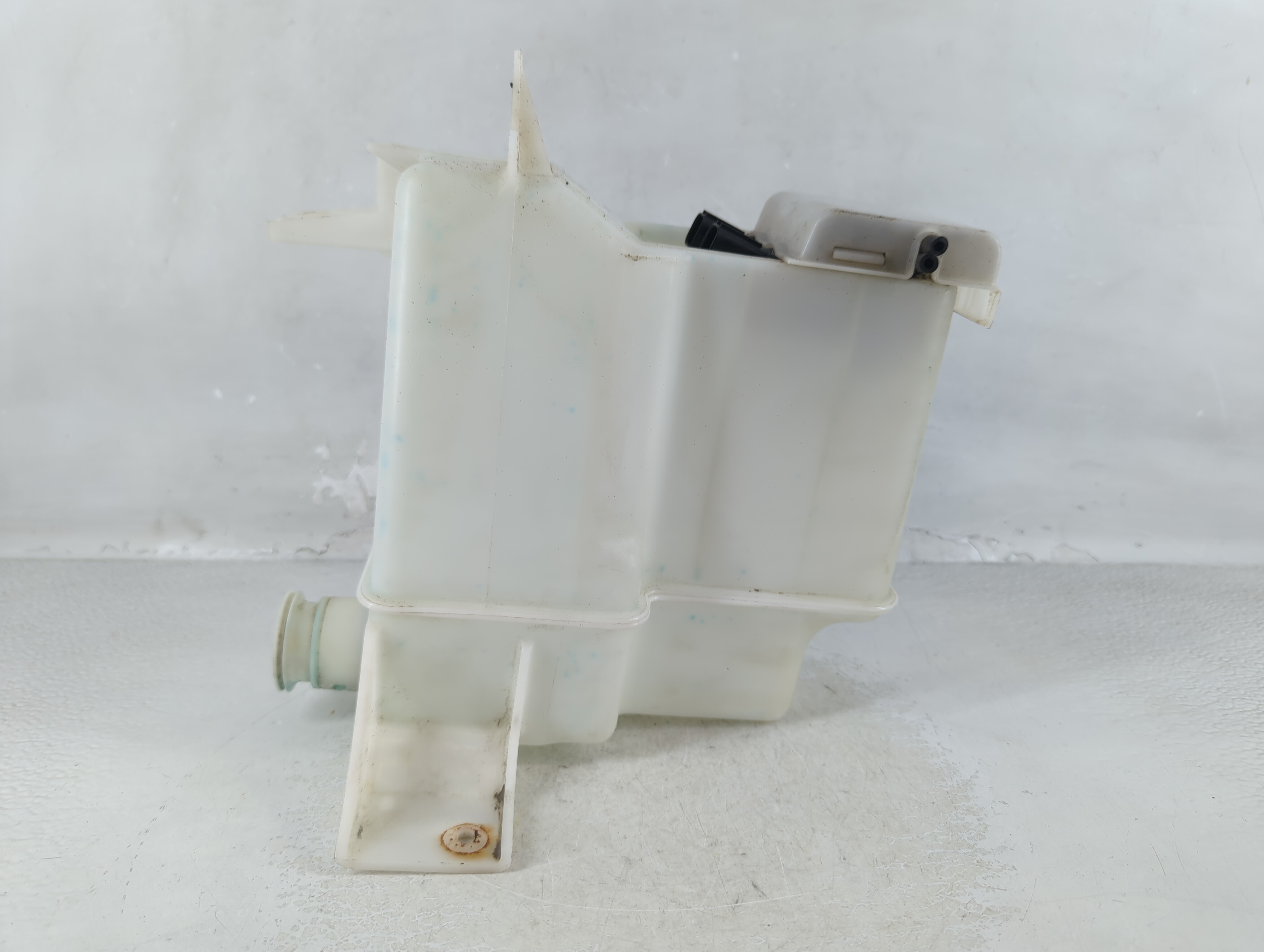 2008-2014 Subaru Impreza Windshield Washer Fluid Reservoir Bottle Oem 1063025 - Oemusedautoparts1.com
