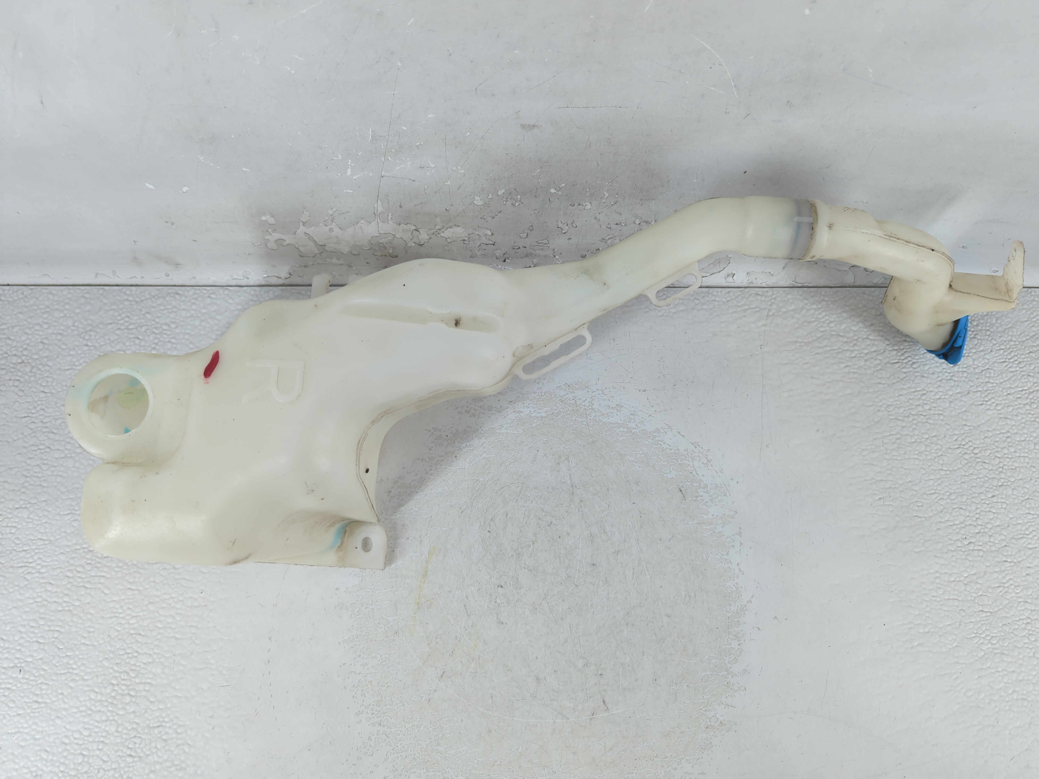 2006-2011 Honda Civic Windshield Washer Fluid Reservoir Bottle Oem 1063027 - Oemusedautoparts1.com