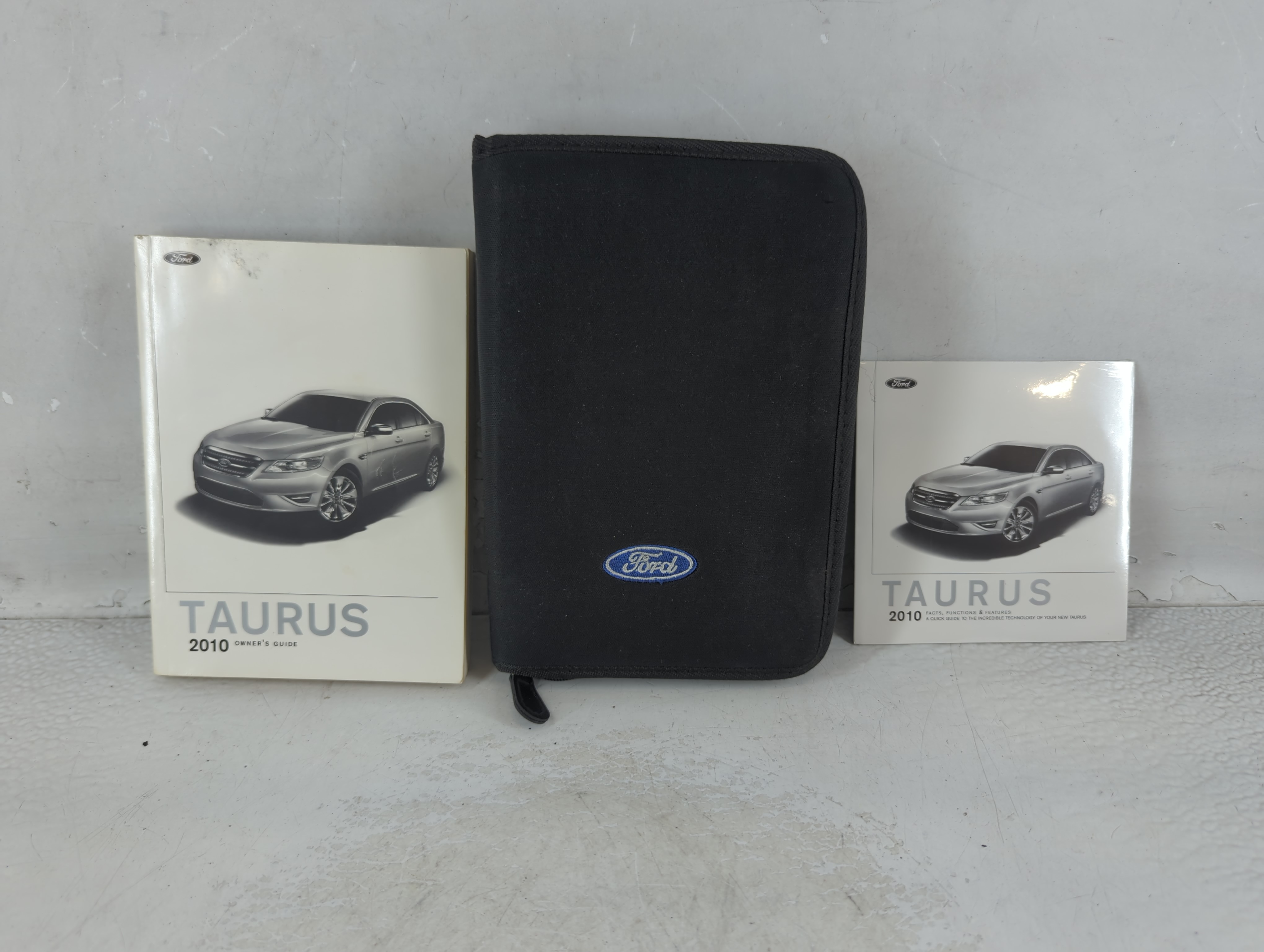 Picture of 2010 Ford Taurus Owners Manual Book Guide 1063039