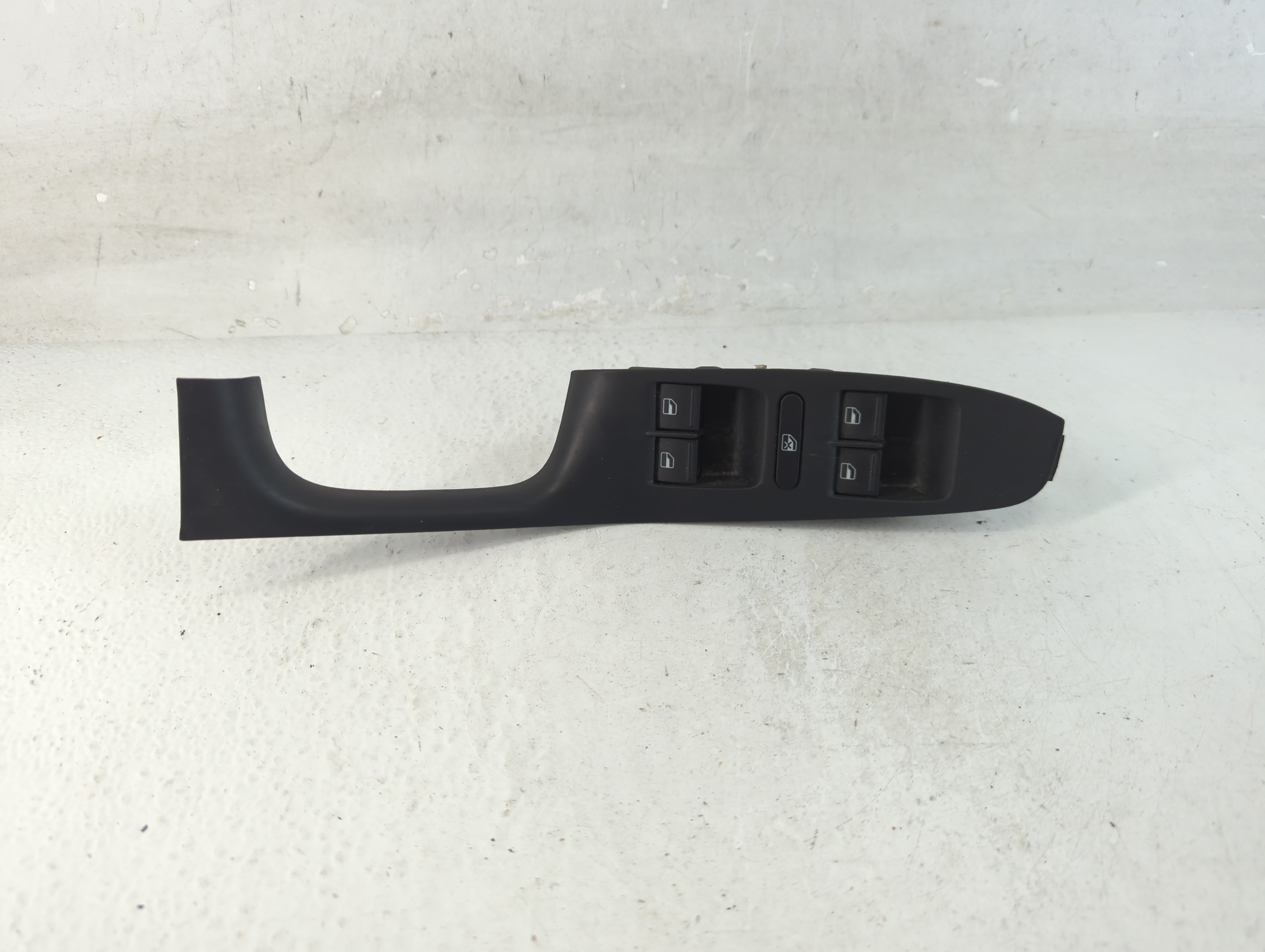 2000-2011 Volkswagen Jetta Driver Left Door Master Power Window Switch 1063219 - Oemusedautoparts1.com