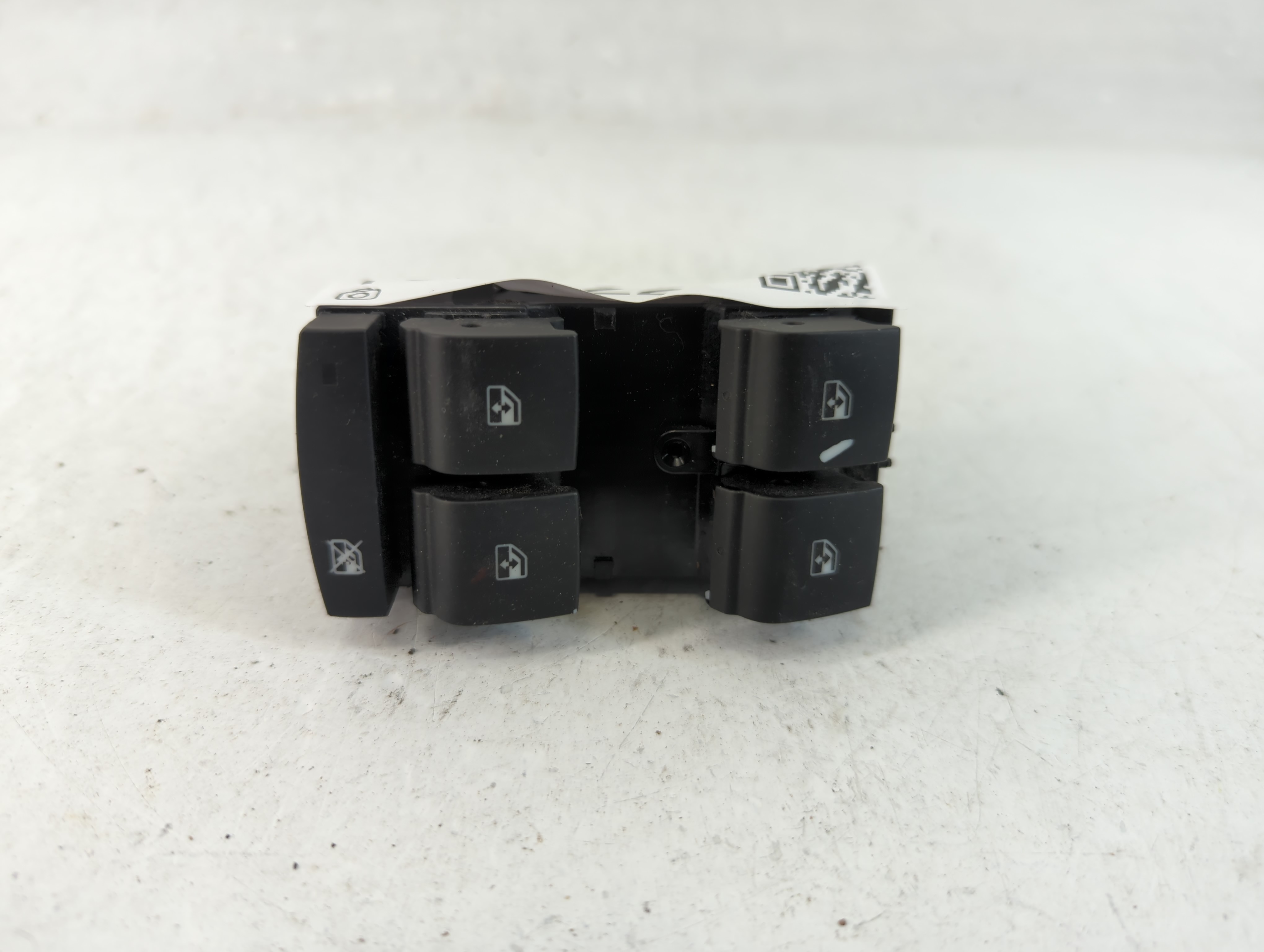 2016-2019 Chevrolet Cruze Driver Left Door Master Power Window Switch 1063227 - Oemusedautoparts1.com