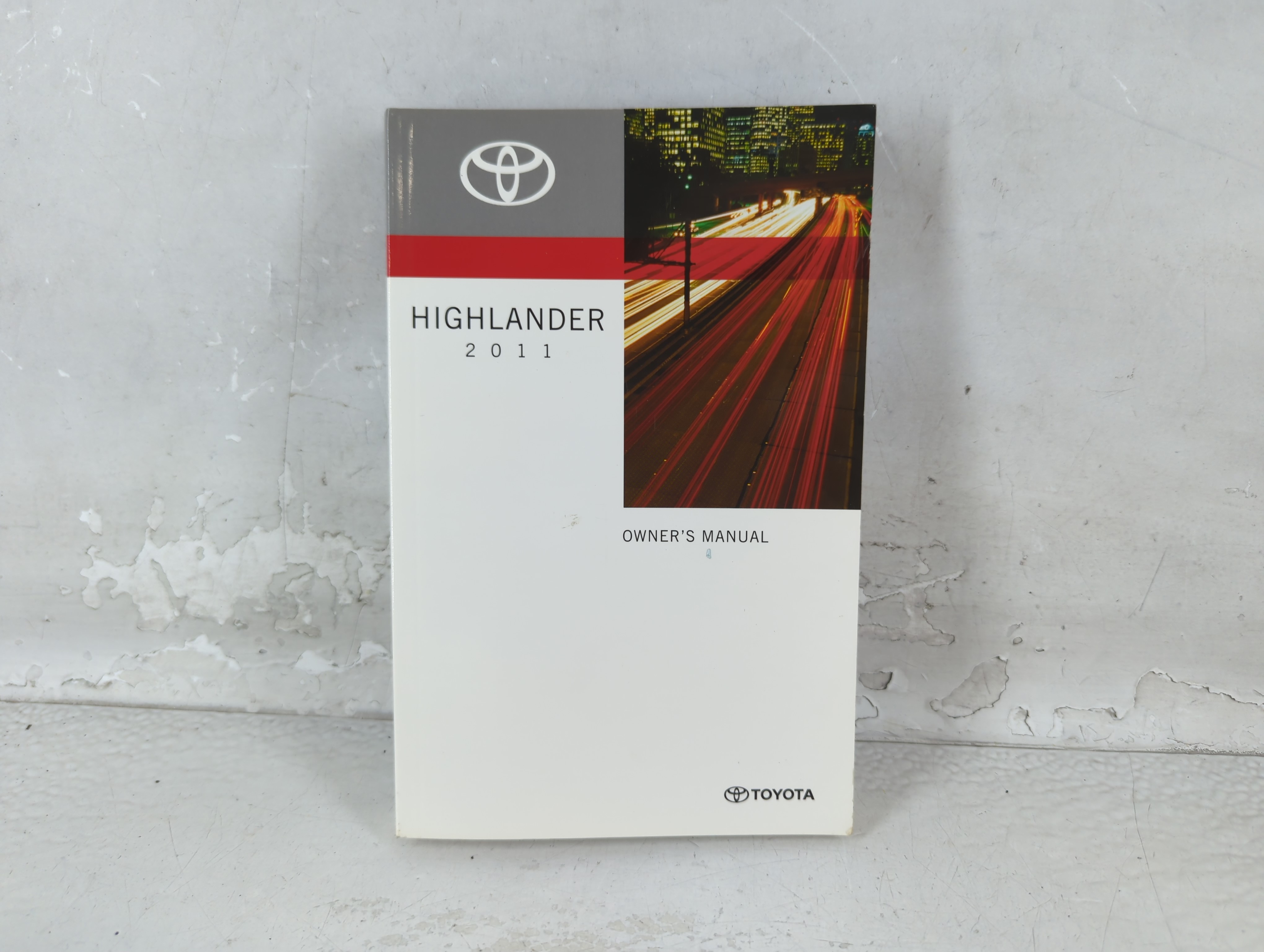 2011 Toyota Highlander Owners Manual Book Guide 1063279 - Oemusedautoparts1.com