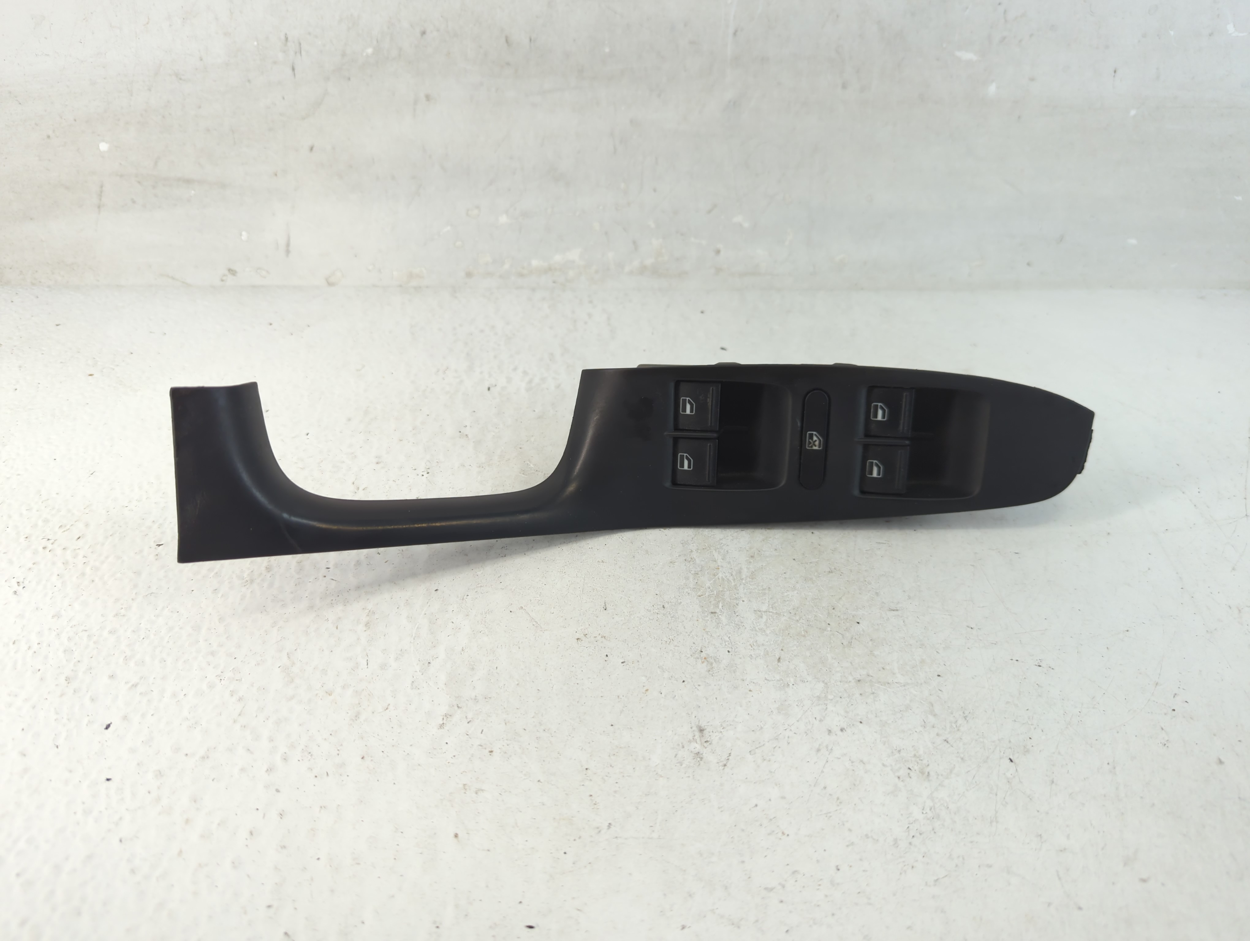 2011-2018 Volkswagen Jetta Driver Left Door Master Power Window Switch 1063293 - Oemusedautoparts1.com