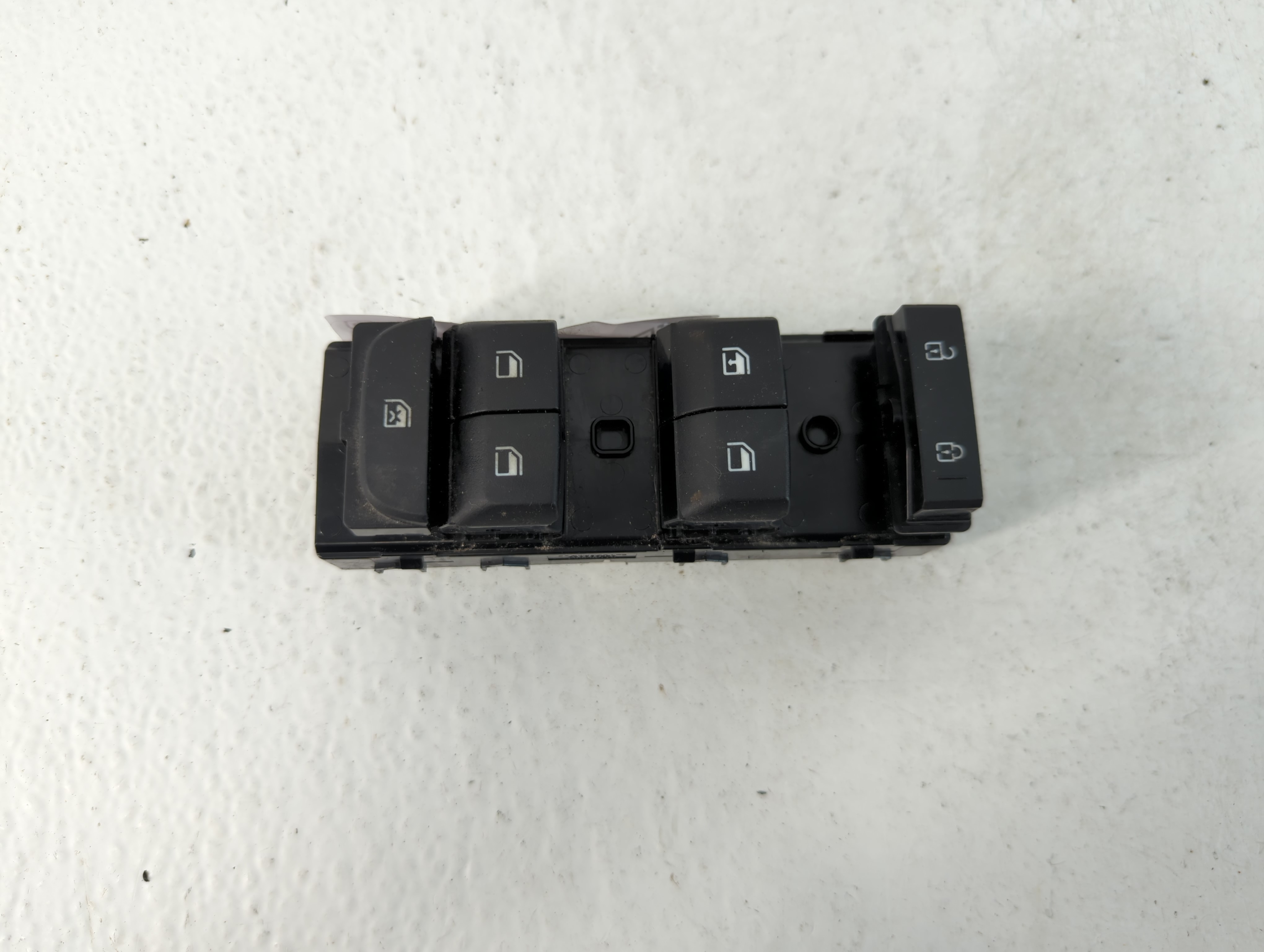 2020-2021 Kia Soul Driver Left Door Master Power Window Switch 1063295 - Oemusedautoparts1.com