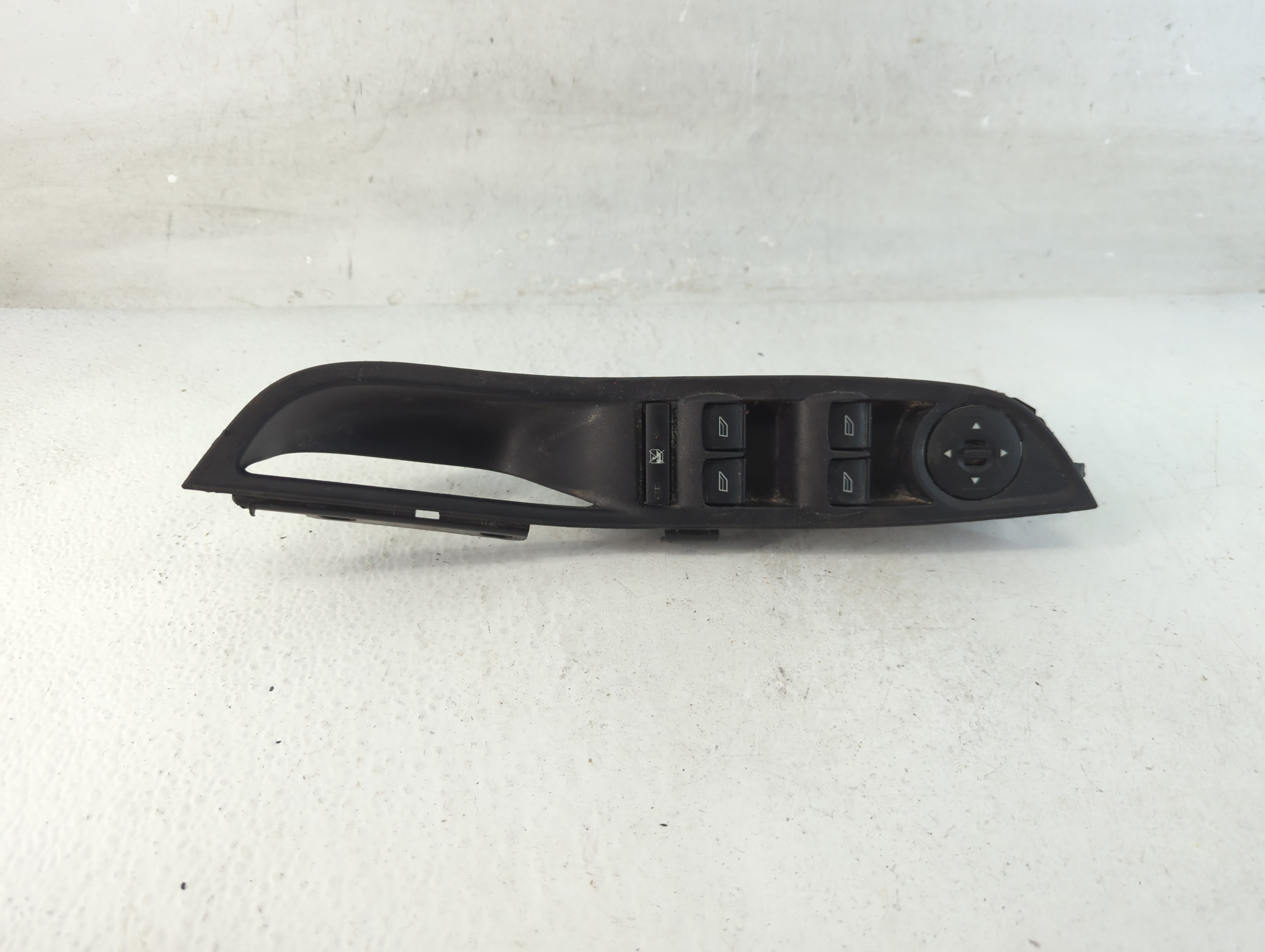 2012-2018 Ford Focus Driver Left Door Master Power Window Switch 1063310 - Oemusedautoparts1.com