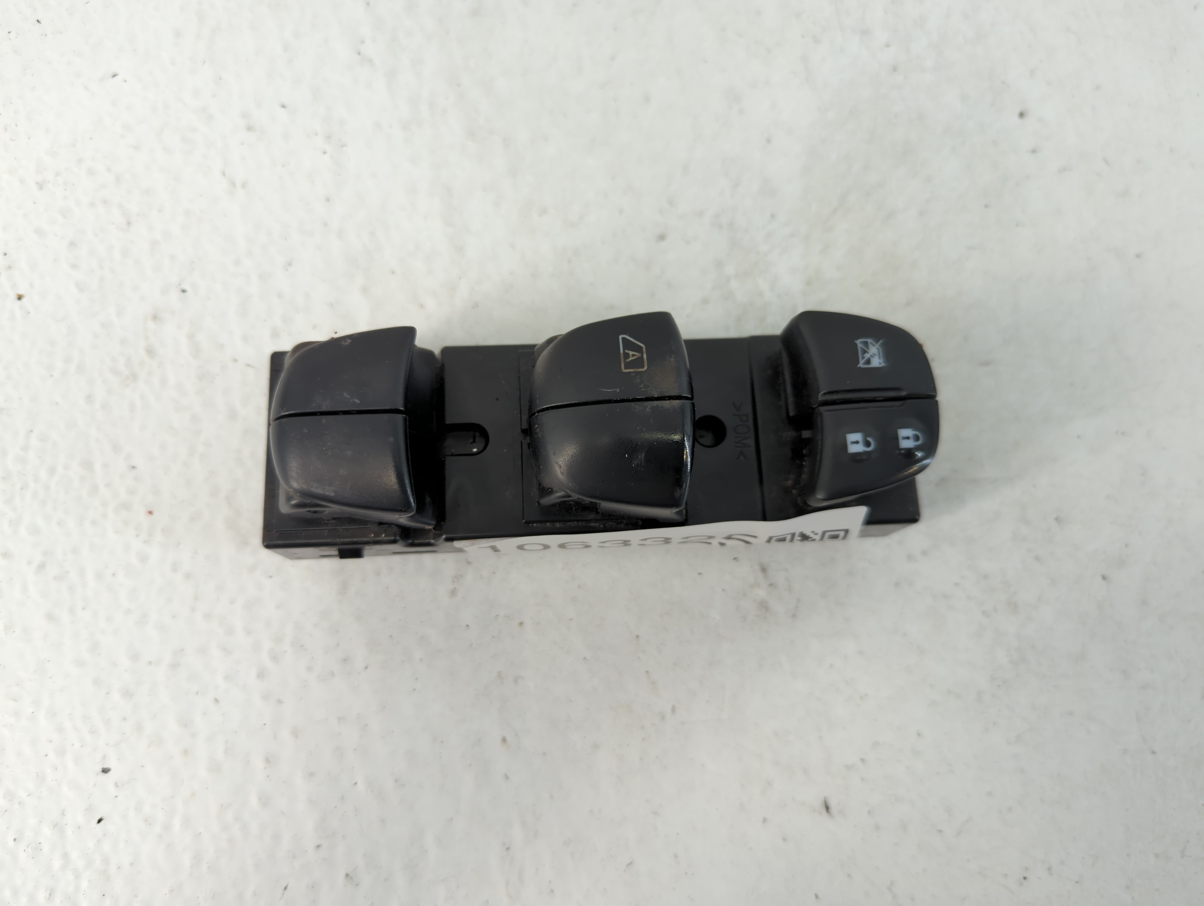 2017-2022 Nissan Rogue Sport Driver Left Door Master Power Window Switch 1063325 - Oemusedautoparts1.com