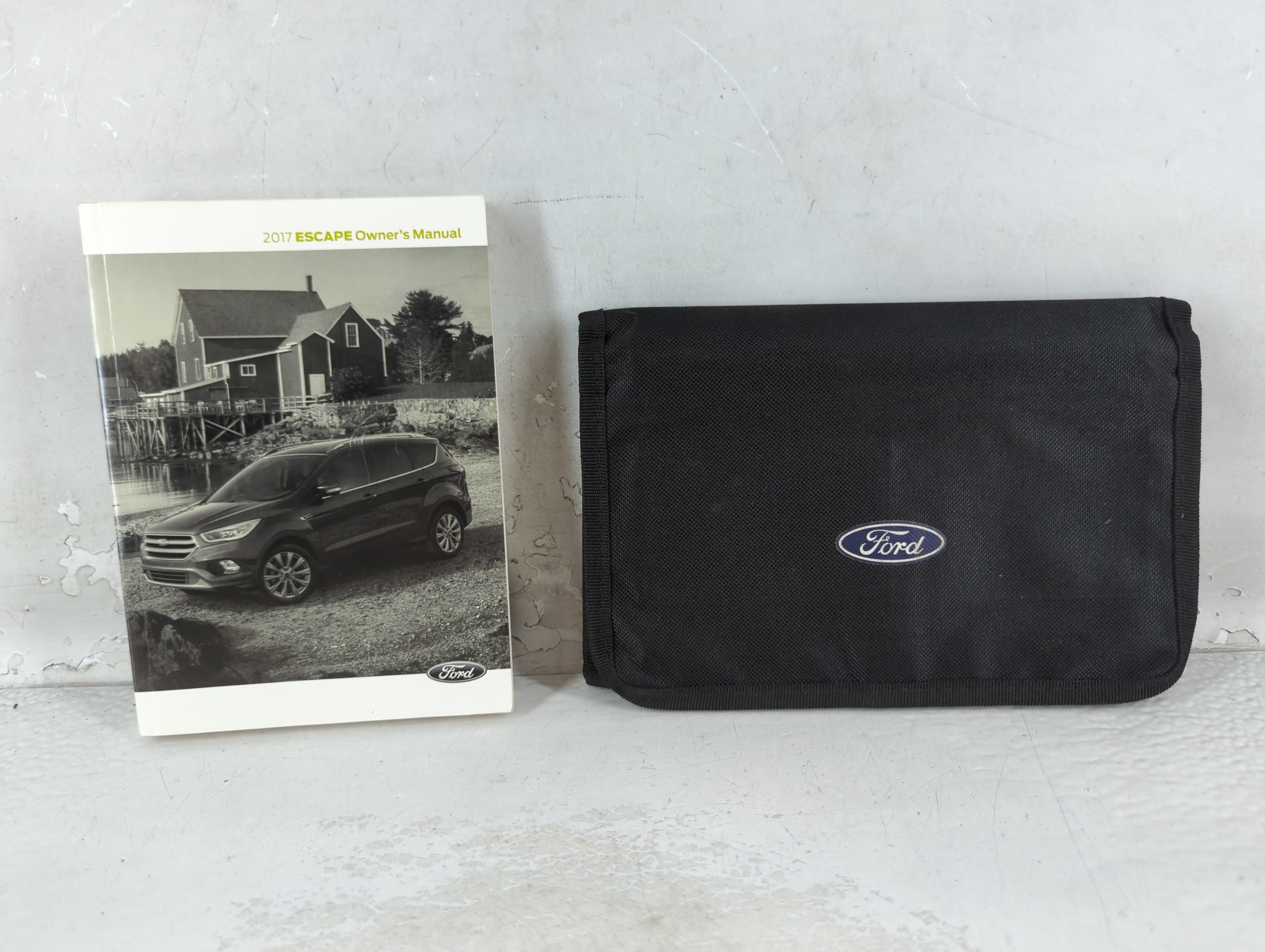 Picture of 2017 Ford Escape Owners Manual Book Guide 1063352