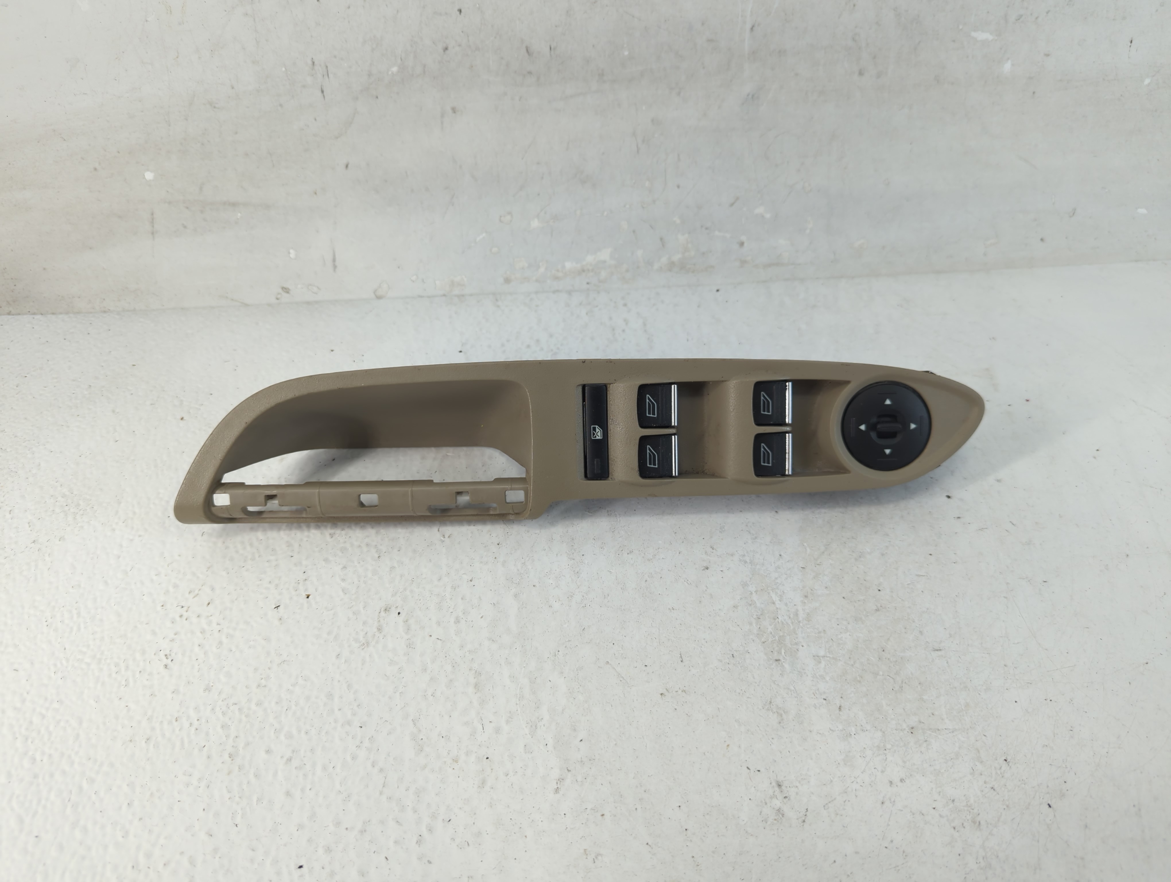2017-2019 Ford Escape Driver Left Door Master Power Window Switch 1063361 - Oemusedautoparts1.com