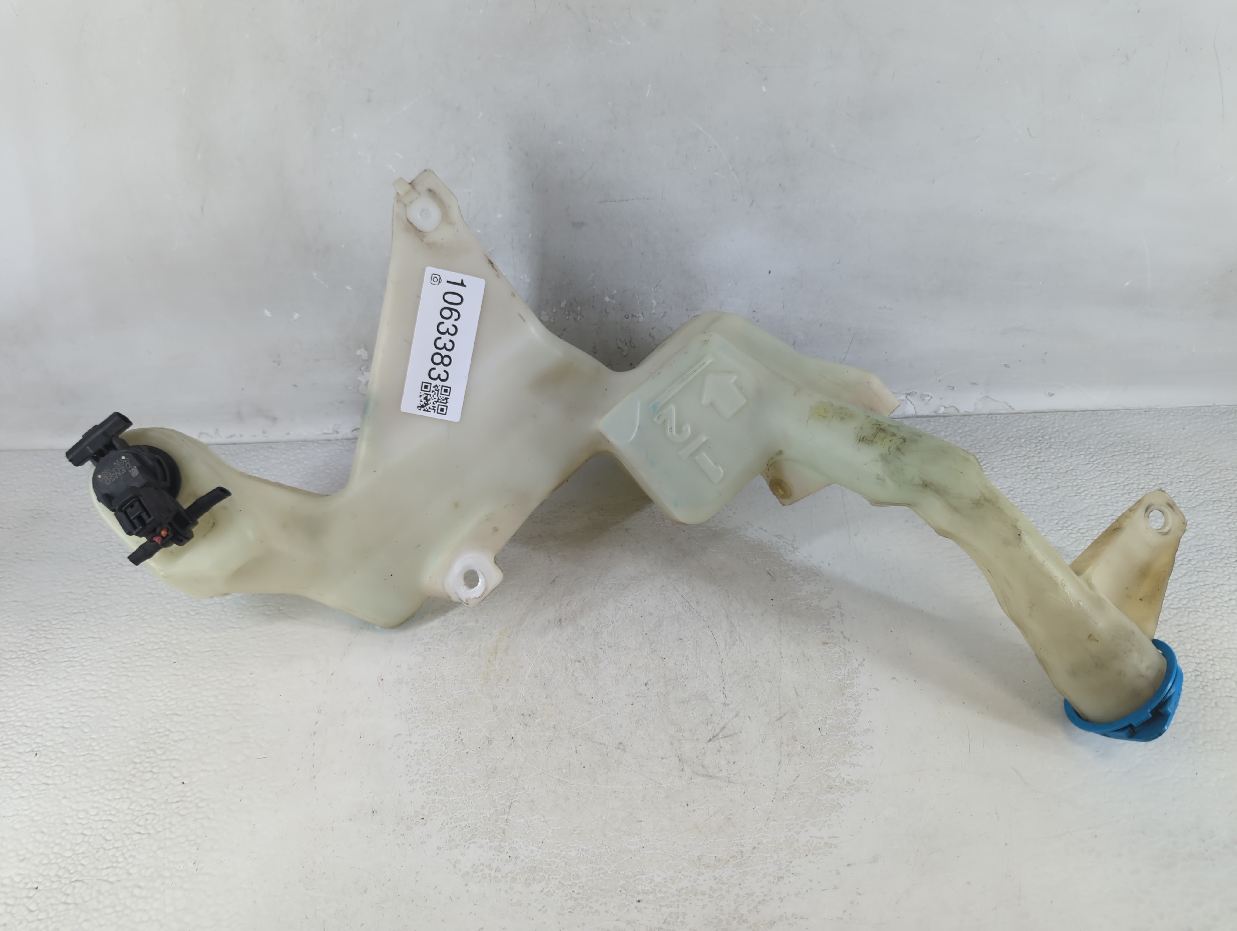 2013-2018 Acura Rdx Windshield Washer Fluid Reservoir Bottle Oem 1063383 - Oemusedautoparts1.com