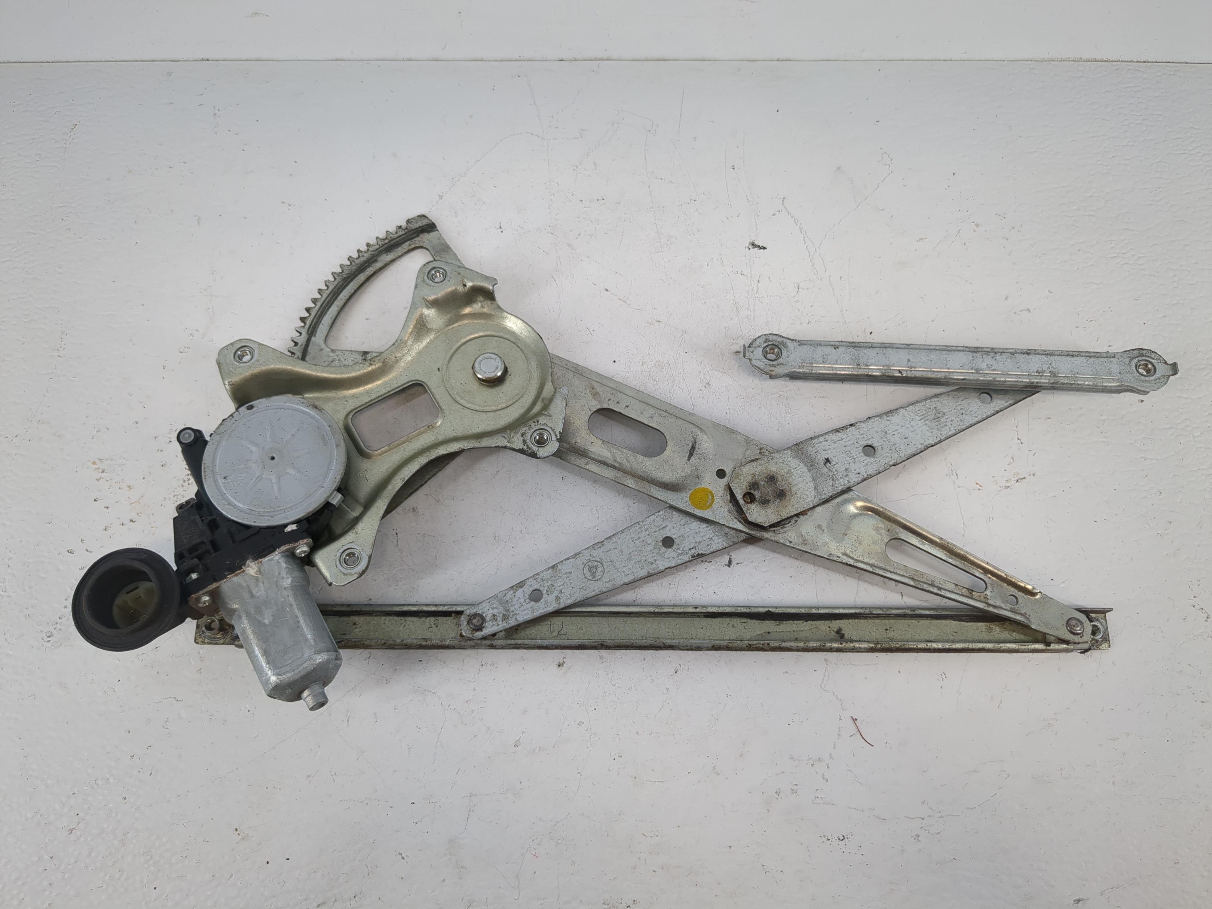 Picture of 2004-2009 Toyota Prius Driver Front Left Power Window Motor 1063422