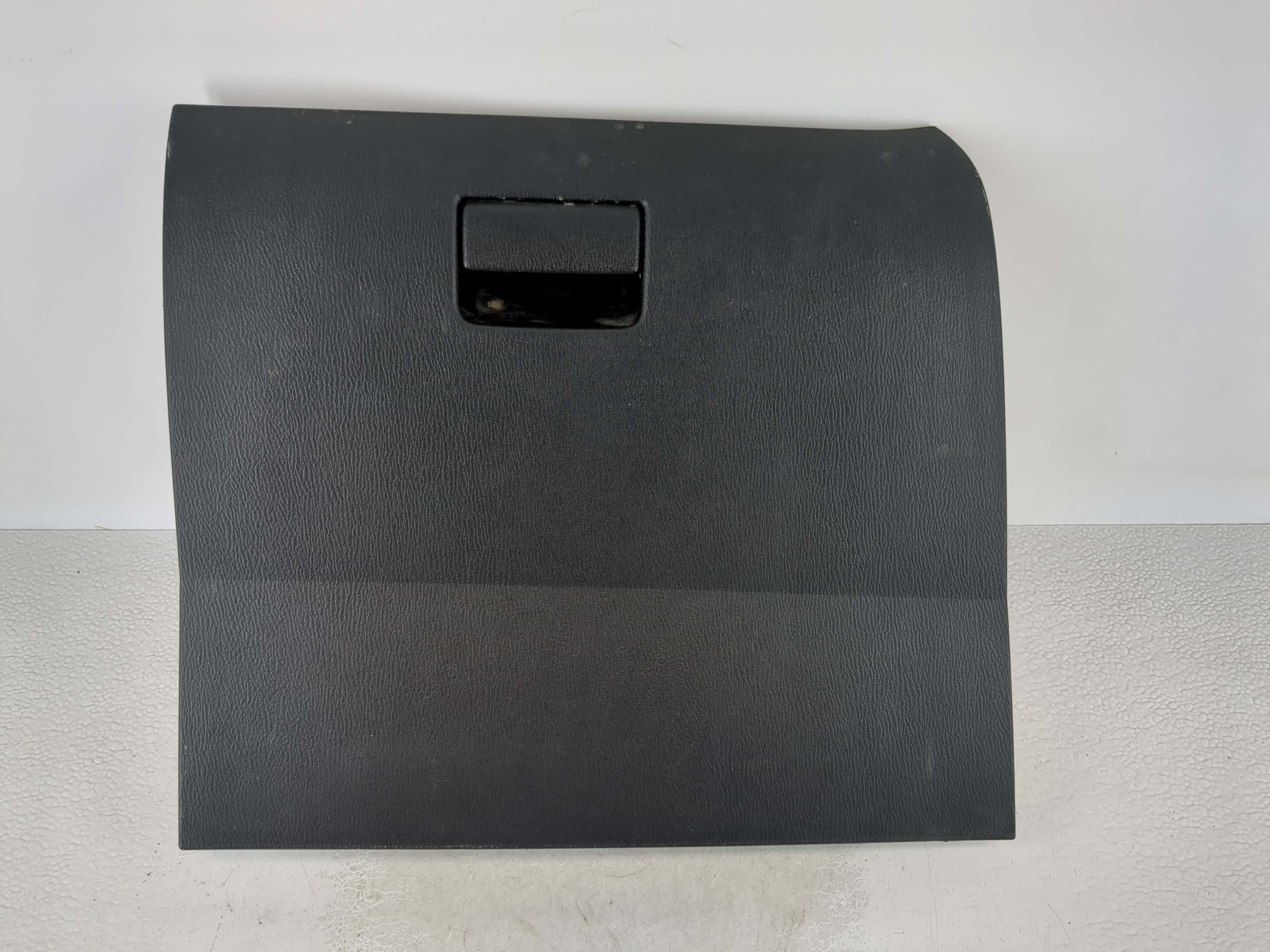 Picture of 2019 Toyota Yaris Passenger Glove Box Door Storage Compartment 1063487