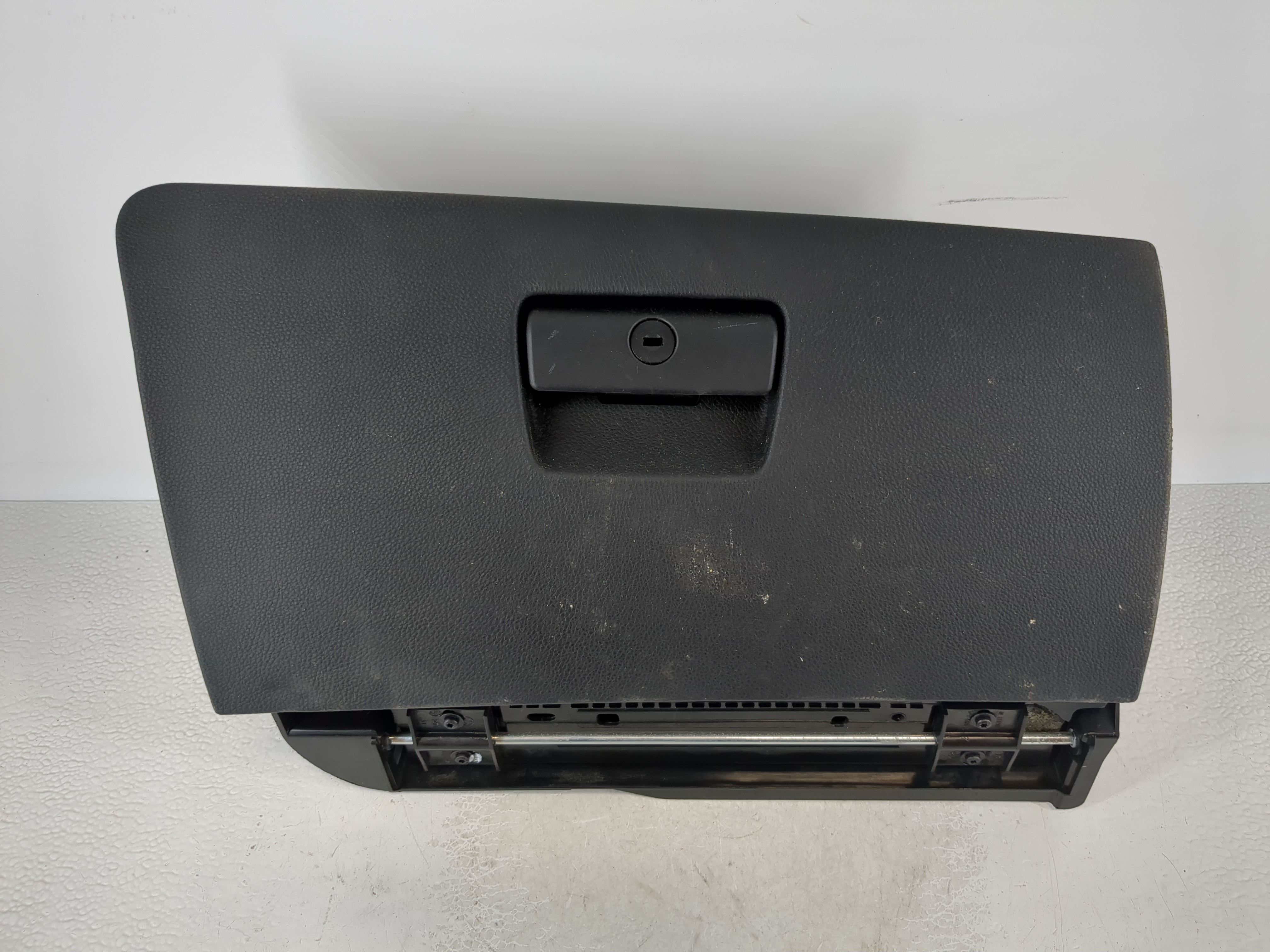 Picture of 2009 Bmw 328i Passenger Glove Box Door Storage Compartment 1063641