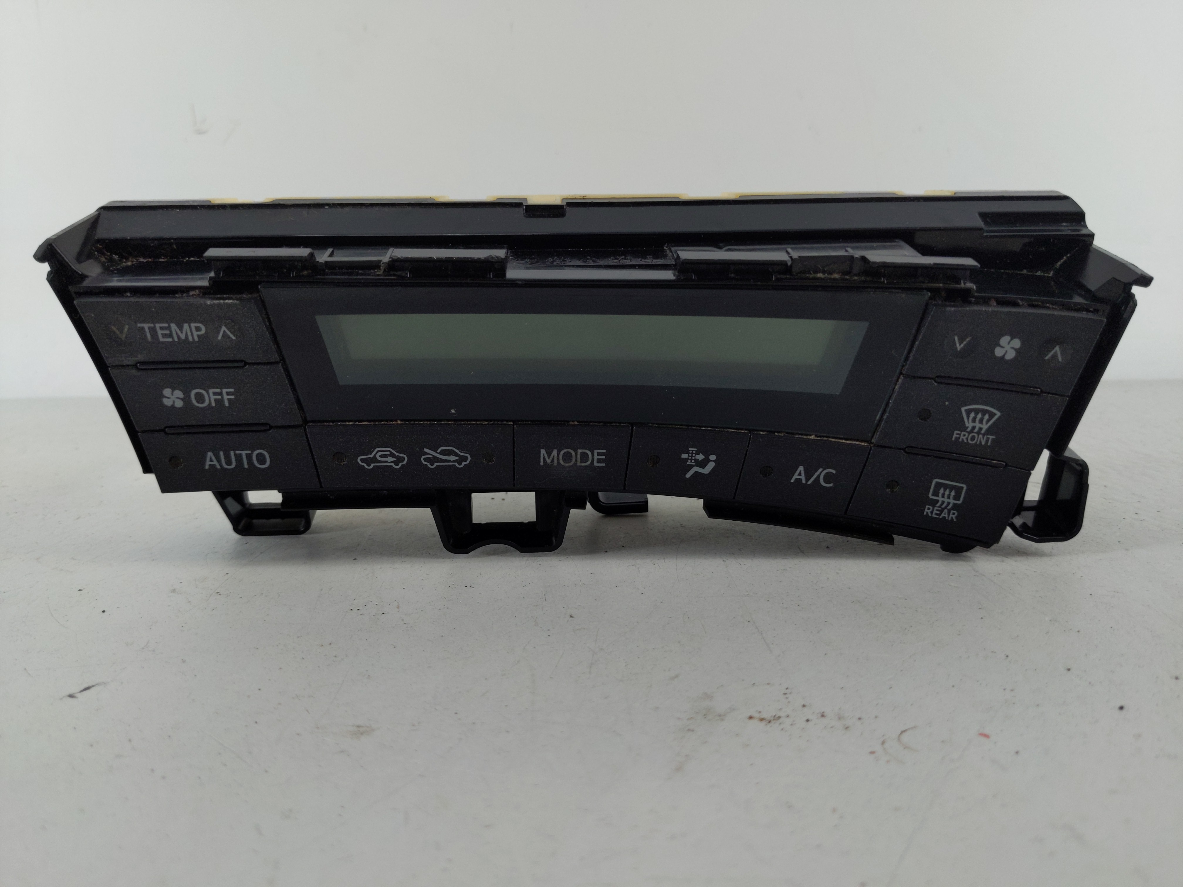2010-2011 Toyota Prius Ac Heater Climate Control 75d726 Lh 1063853 - Oemusedautoparts1.com