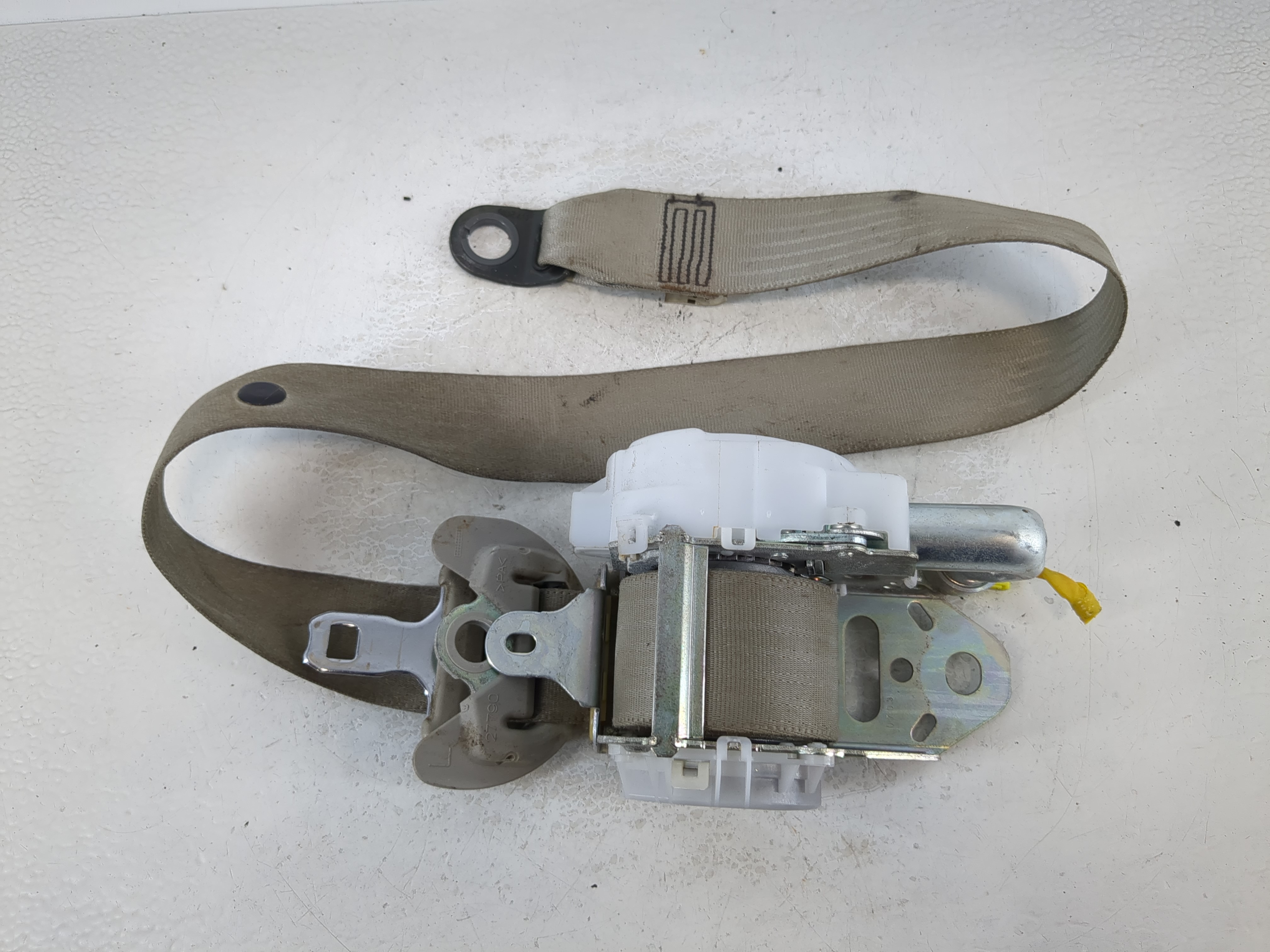 Picture of 2010-2013 Toyota Prius Drvier Front Seatbelt Retractor 1063882