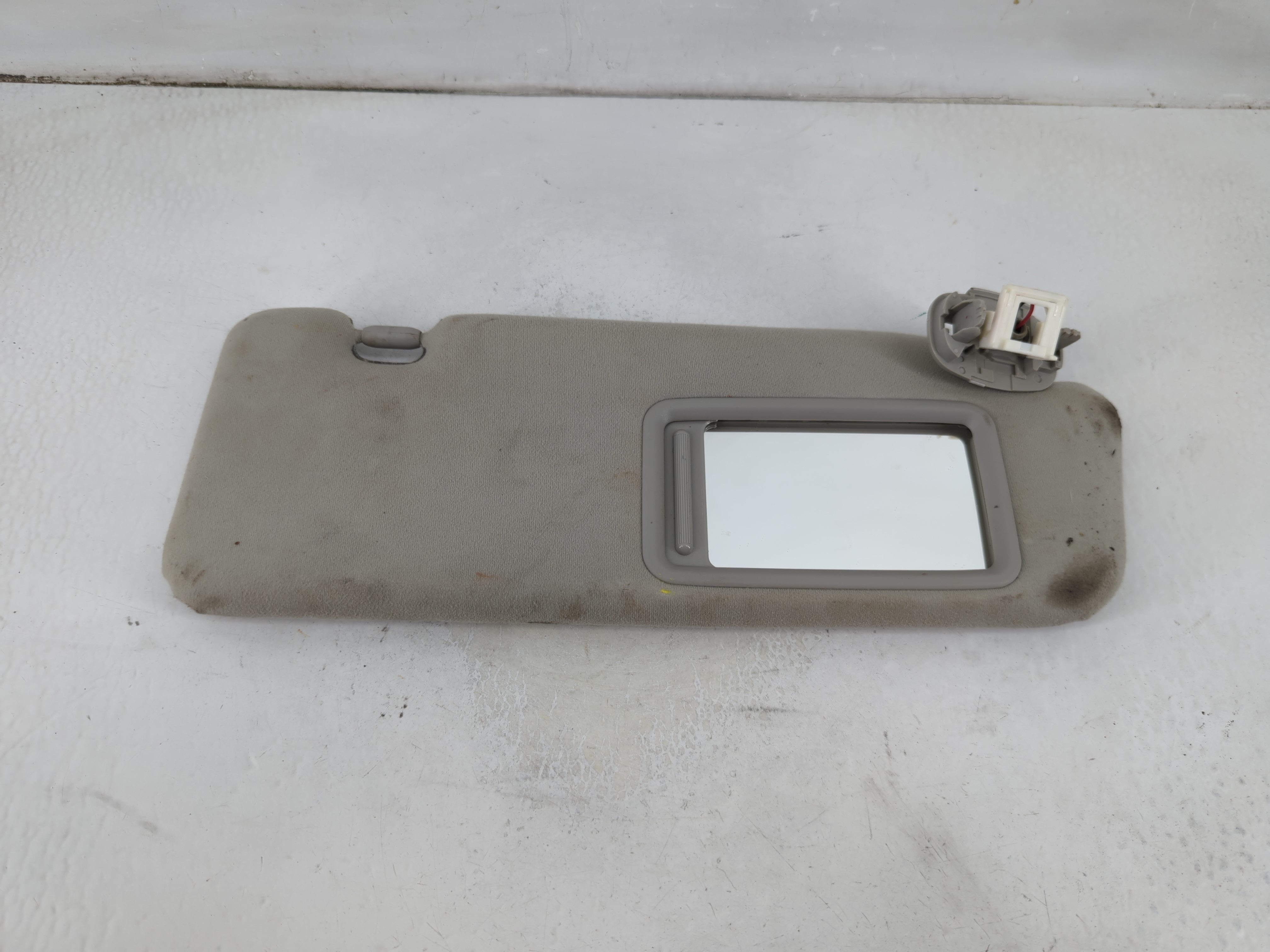 2010-2015 Toyota Prius Passenger Sun Visor Mirror Right Sunvisor Grey 1063888 - Oemusedautoparts1.com