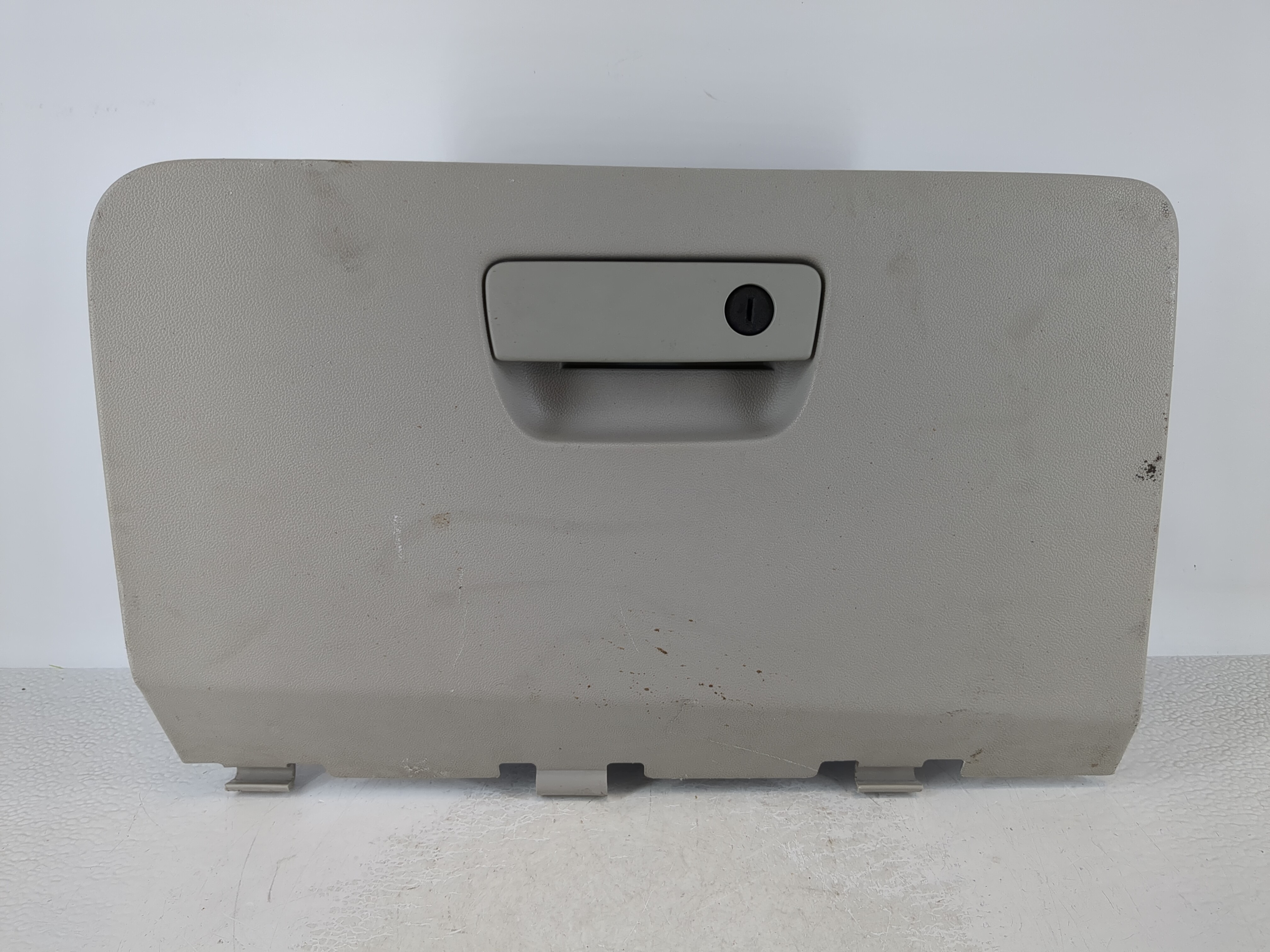 Picture of 2009 Volkswagen Routan Passenger Glove Box Door Storage Compartment 1064079
