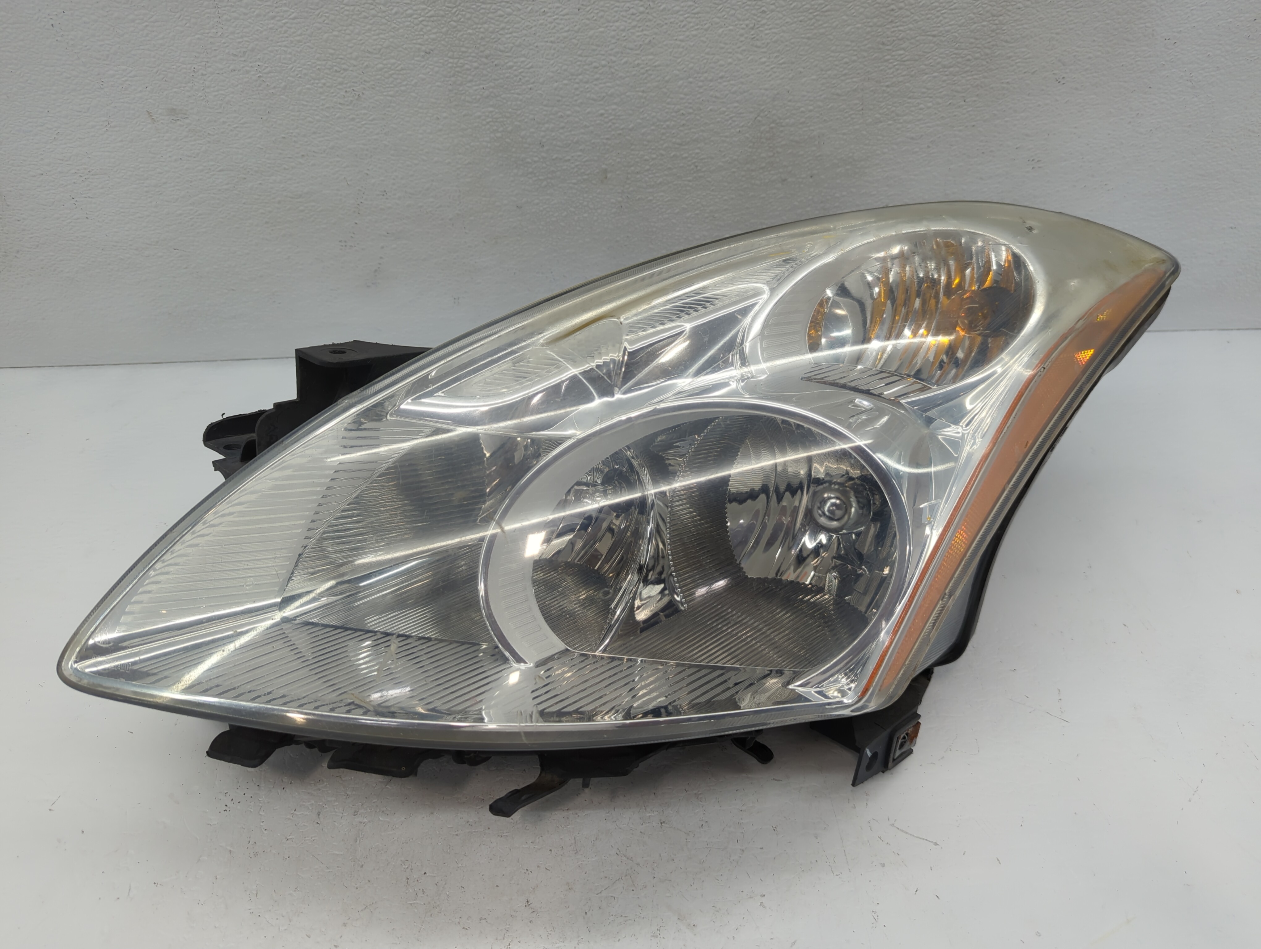 2010 Nissan Altima Driver Left Oem Front Light Lamp 1064261 - Oemusedautoparts1.com