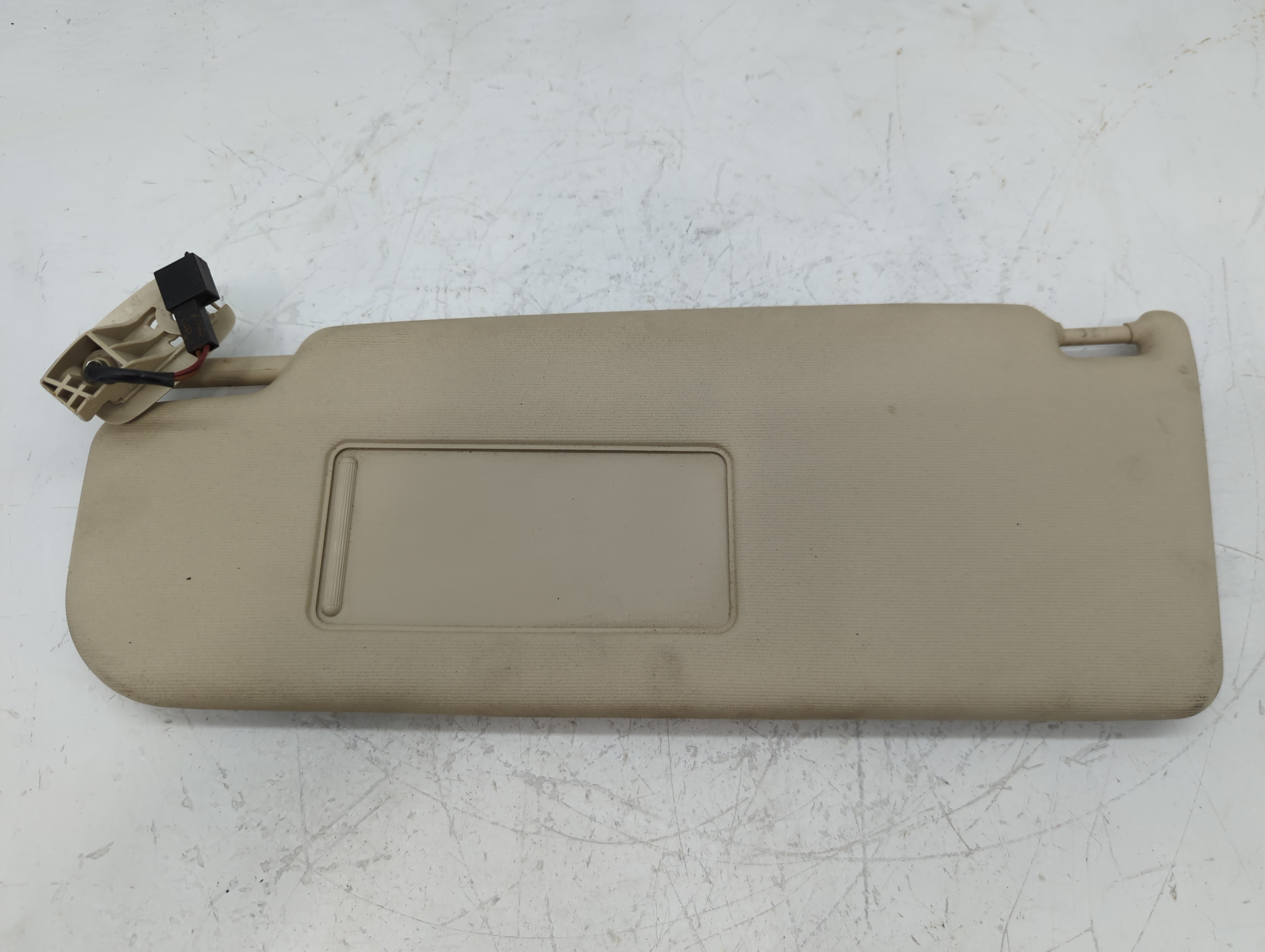 Picture of 2009-2017 Volkswagen Cc Driver Sun Visor Mirror Left Sunvisor Grey 1064437